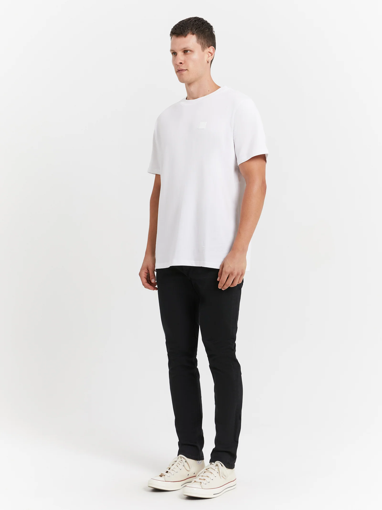 Neuw Premium T-Shirt - Image 4