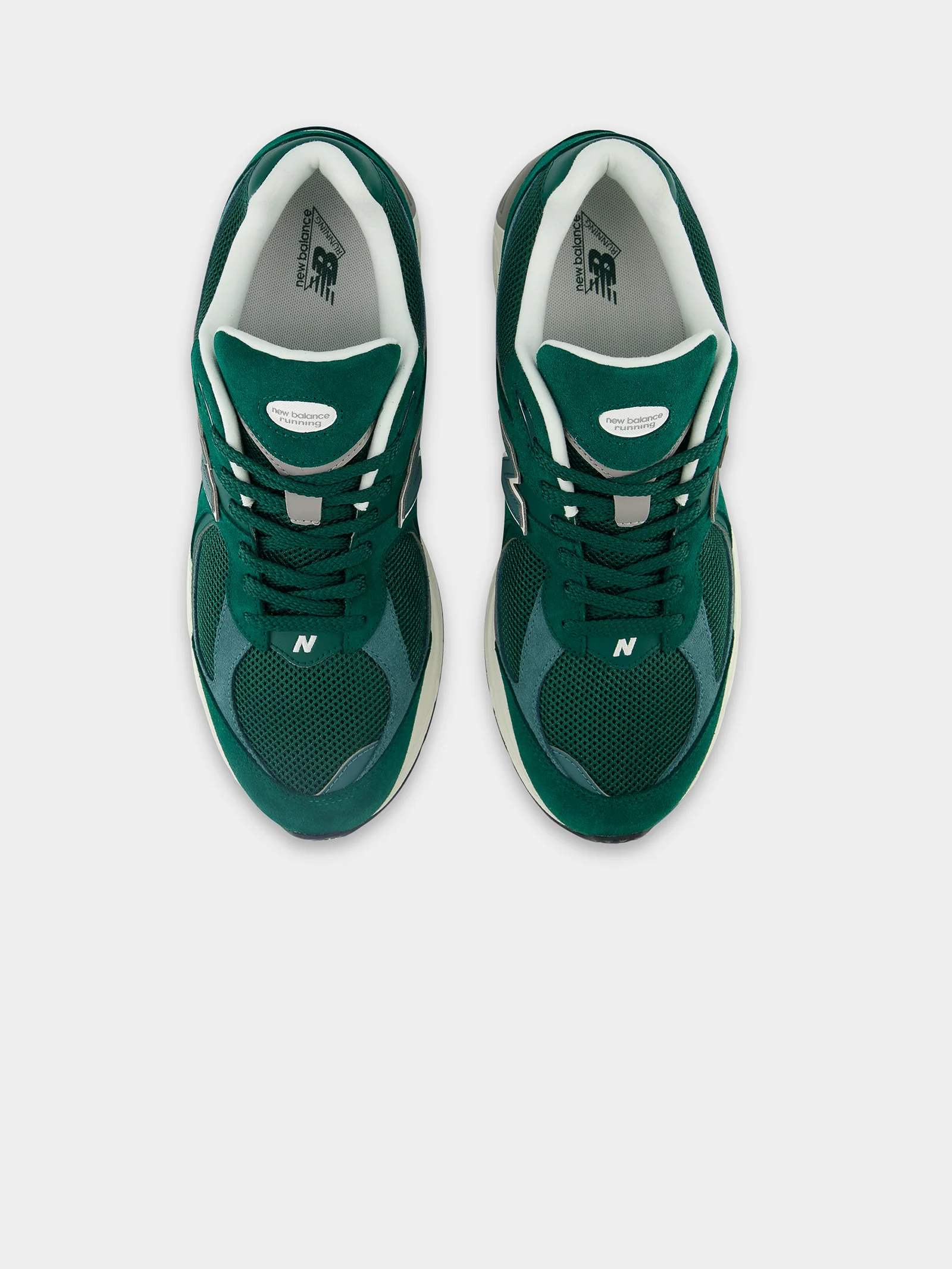 Unisex 2002 Sneaker - Image 3