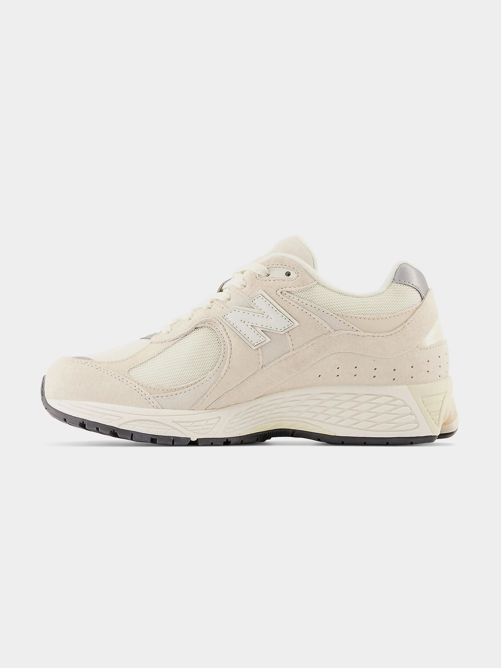 Unisex 2002 Sneaker - Image 2