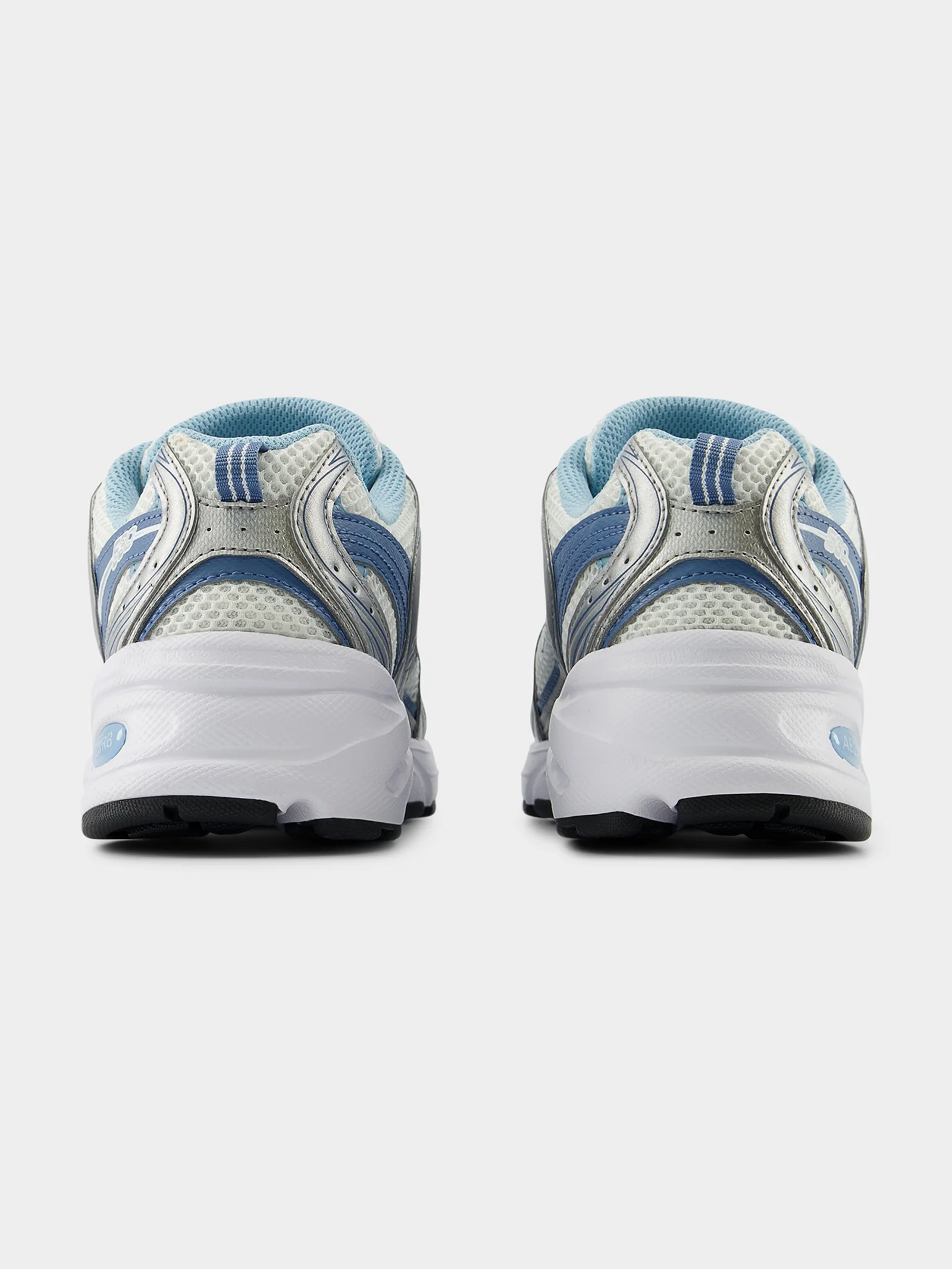 Unisex 530 Sneakers - Image 7
