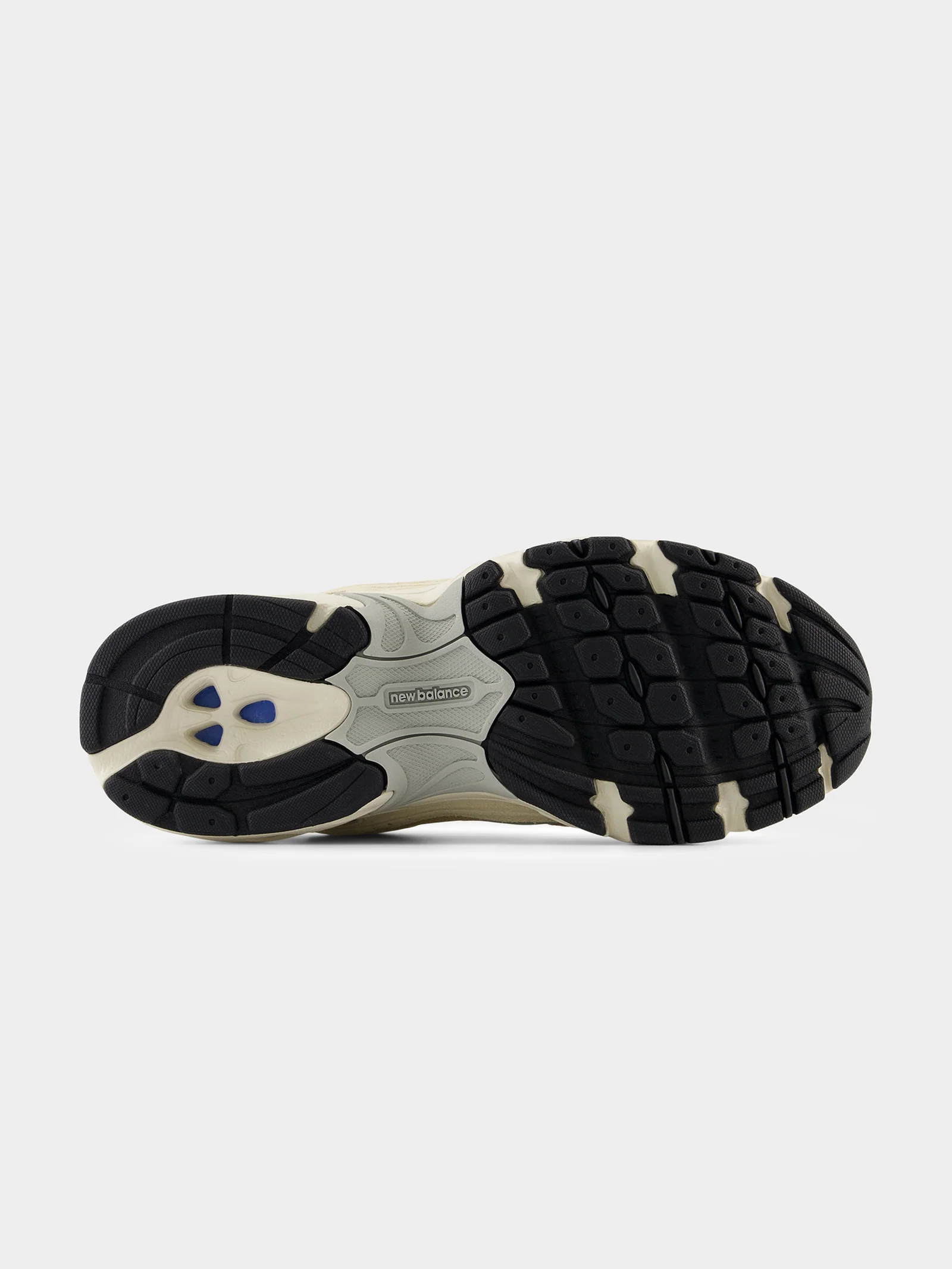 Unisex 530 Sneakers - Image 4