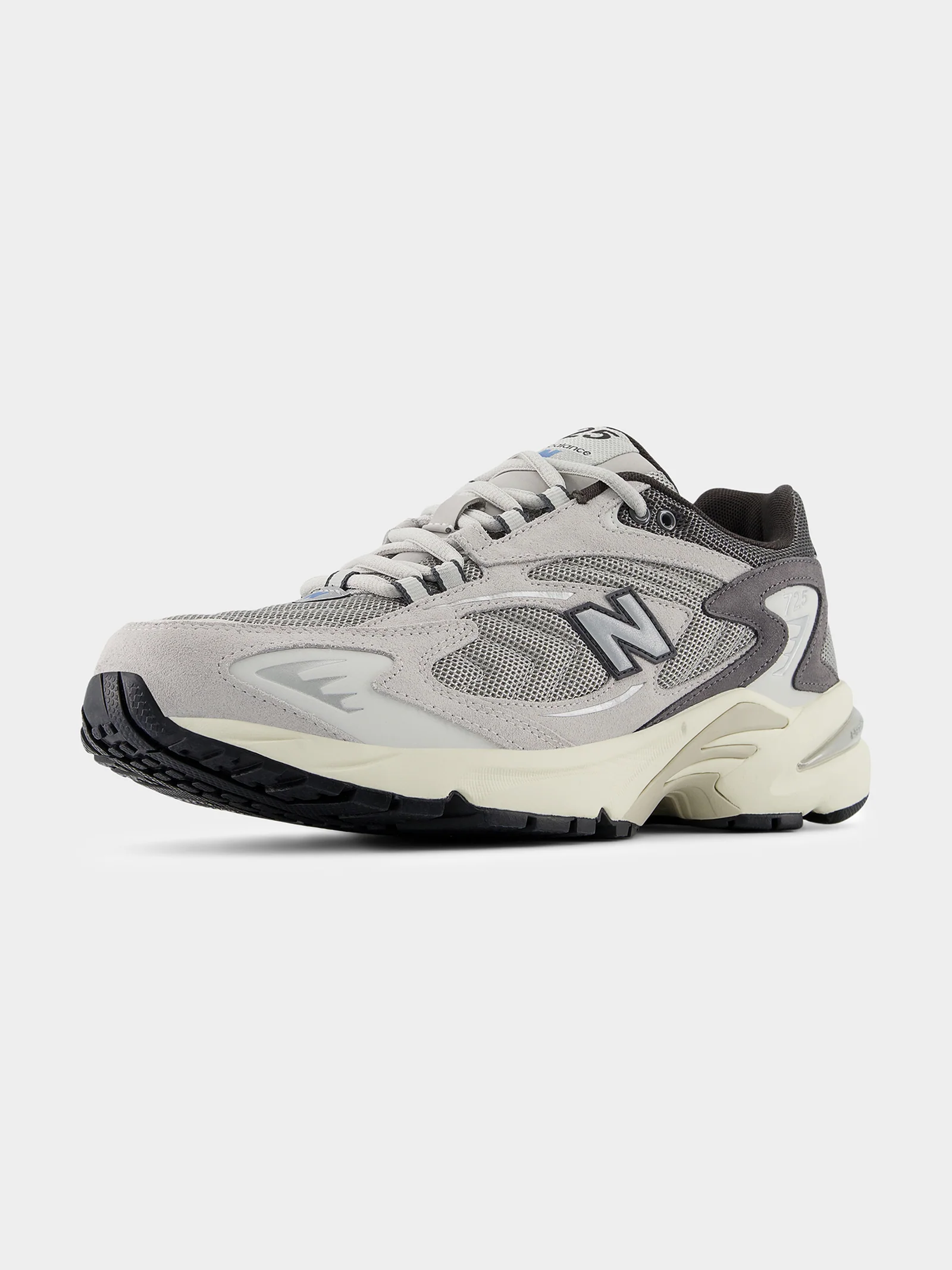 Unisex 725 Sneakers In Grey Matter - Image 2