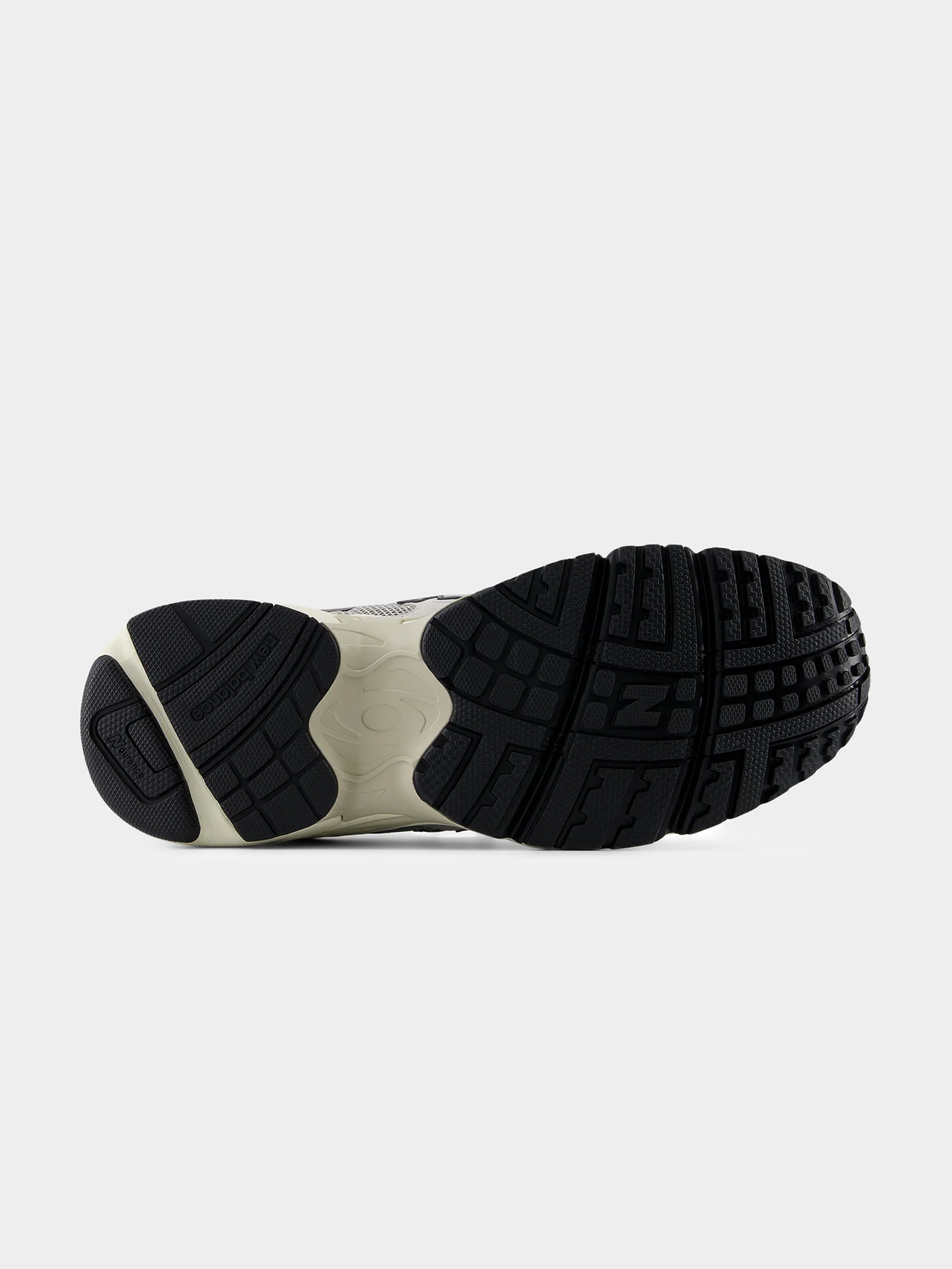 Unisex 725 Sneakers In Grey Matter - Image 6