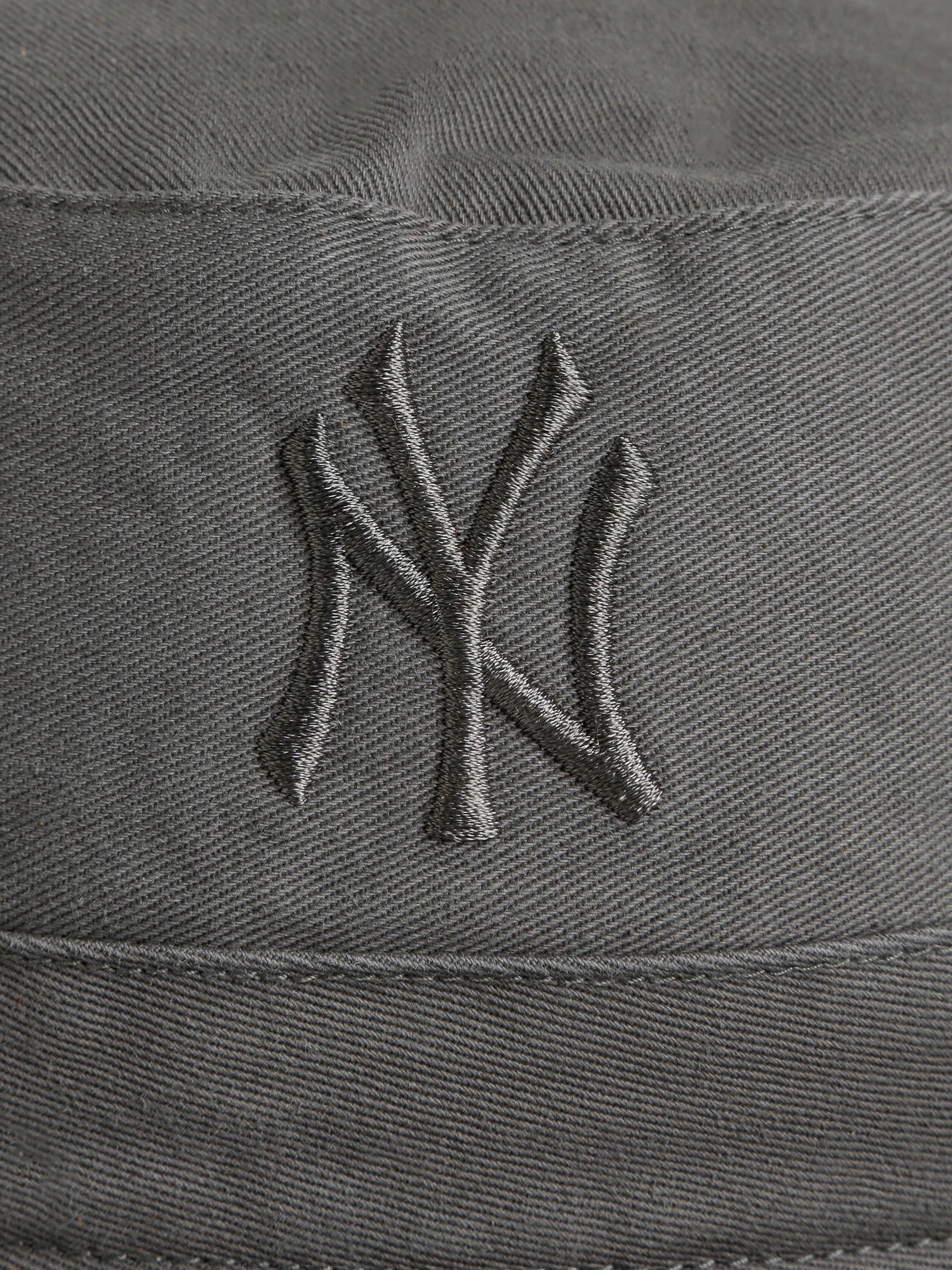 New York Yankees Bucket Hat - Image 3