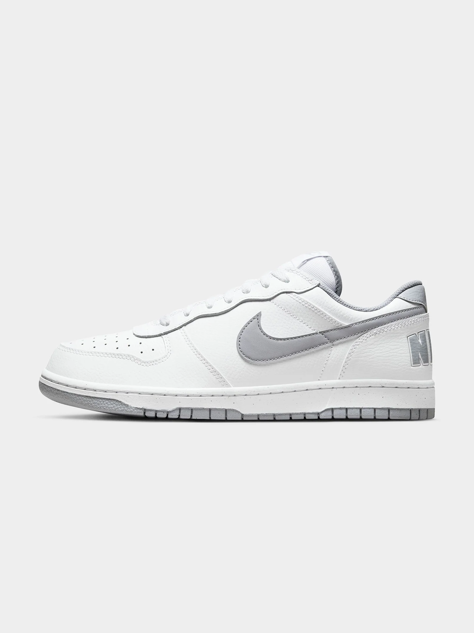 Mens Big Nike Low Sneakers - Image 2