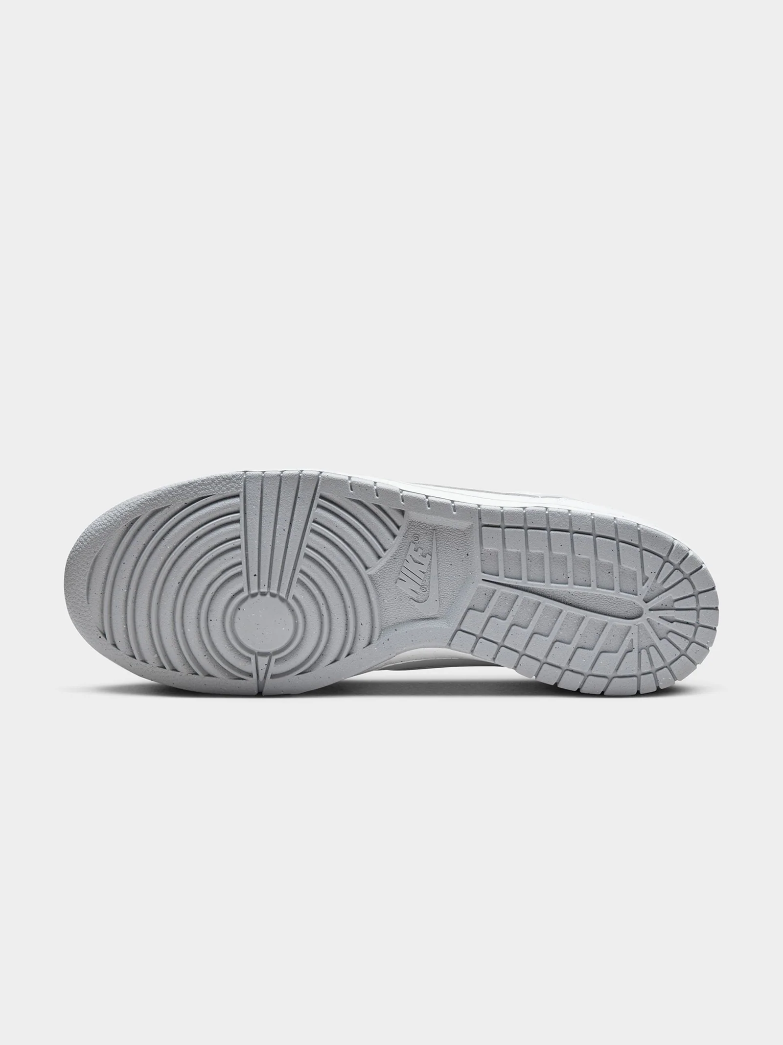 Mens Big Nike Low Sneakers - Image 3