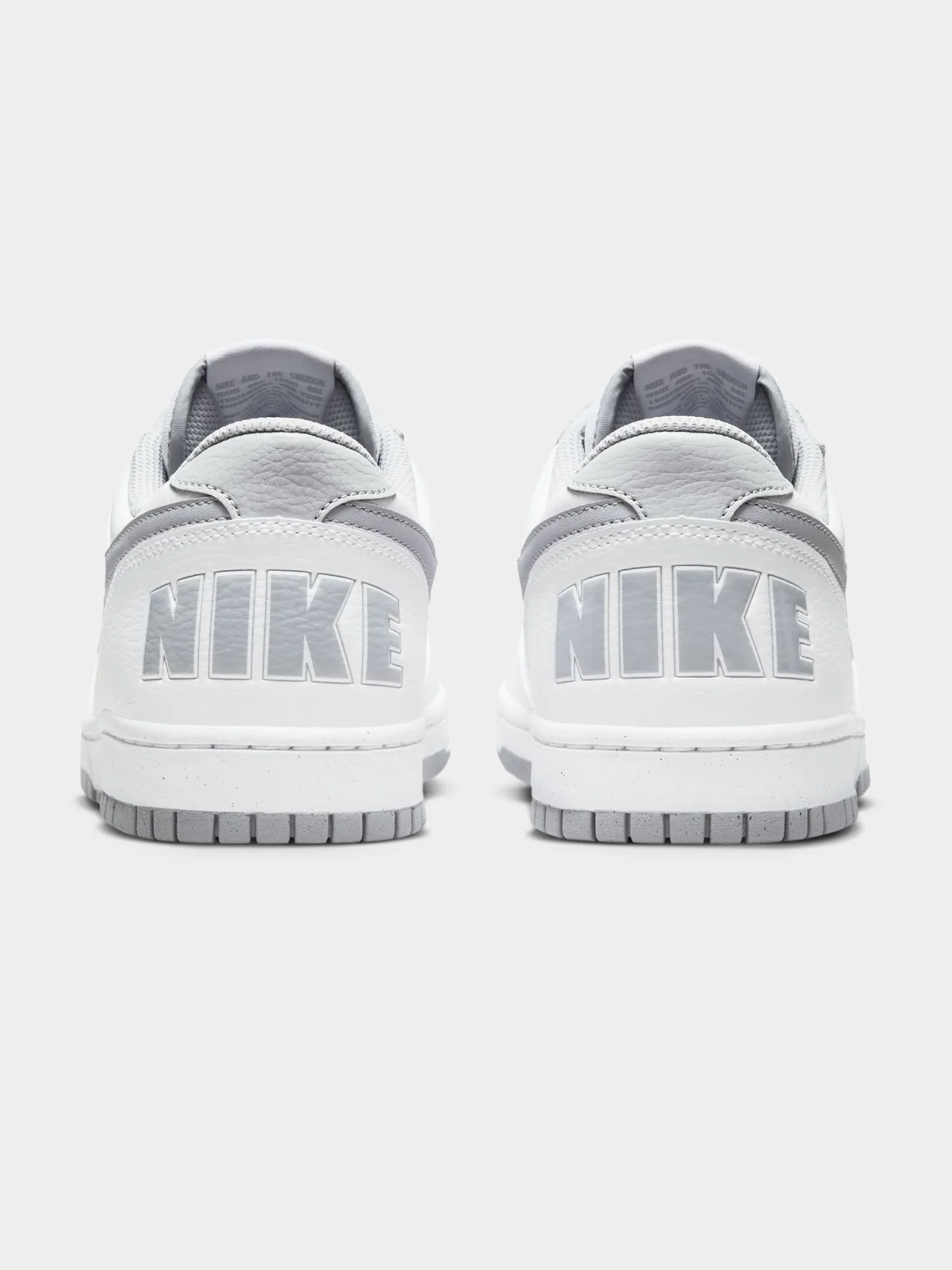 Mens Big Nike Low Sneakers - Image 4