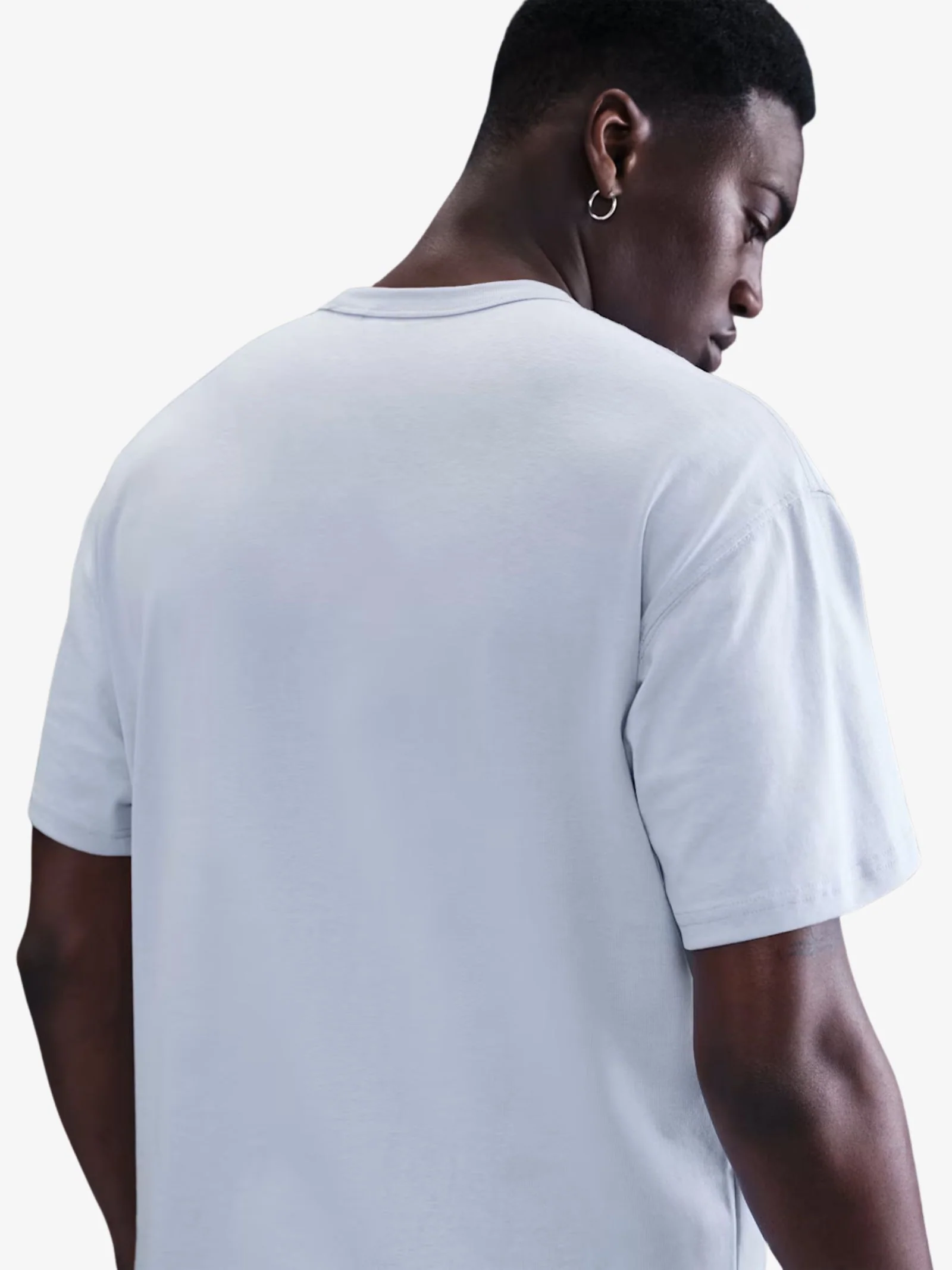 Men's Nike Sportswear Premium Essentials T-Shirt - Image 4