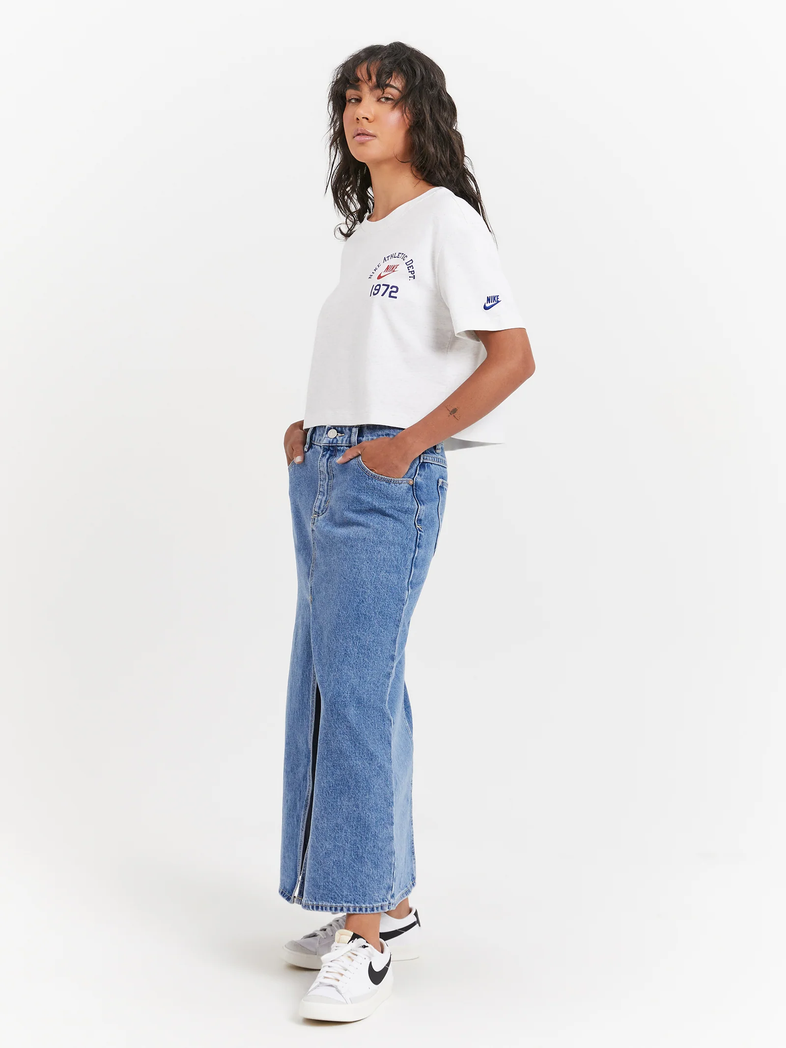 Nike Sportswear Cropped T-Shirt - Image 2