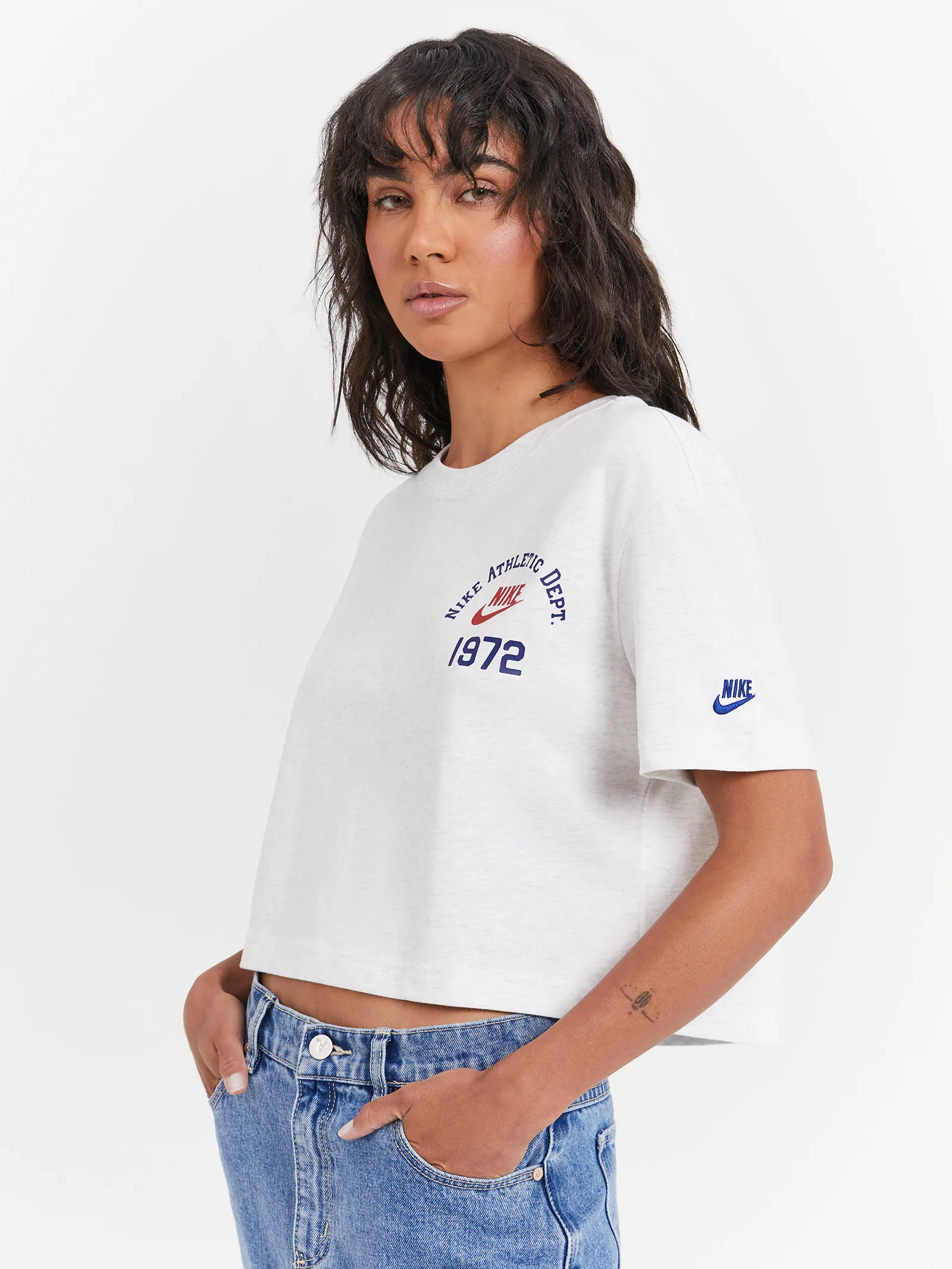 Nike Sportswear Cropped T-Shirt - Image 3