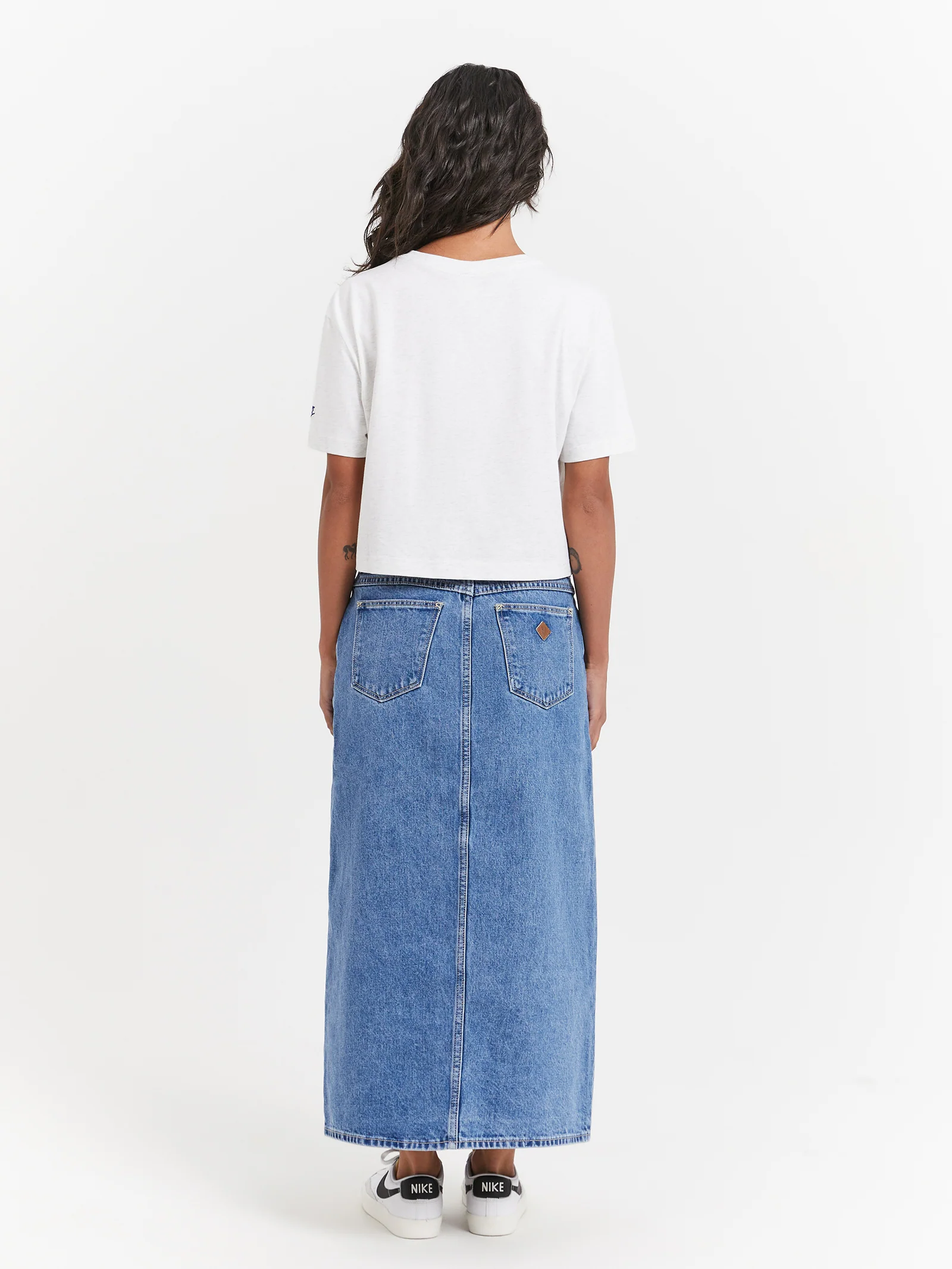 Nike Sportswear Cropped T-Shirt - Image 5