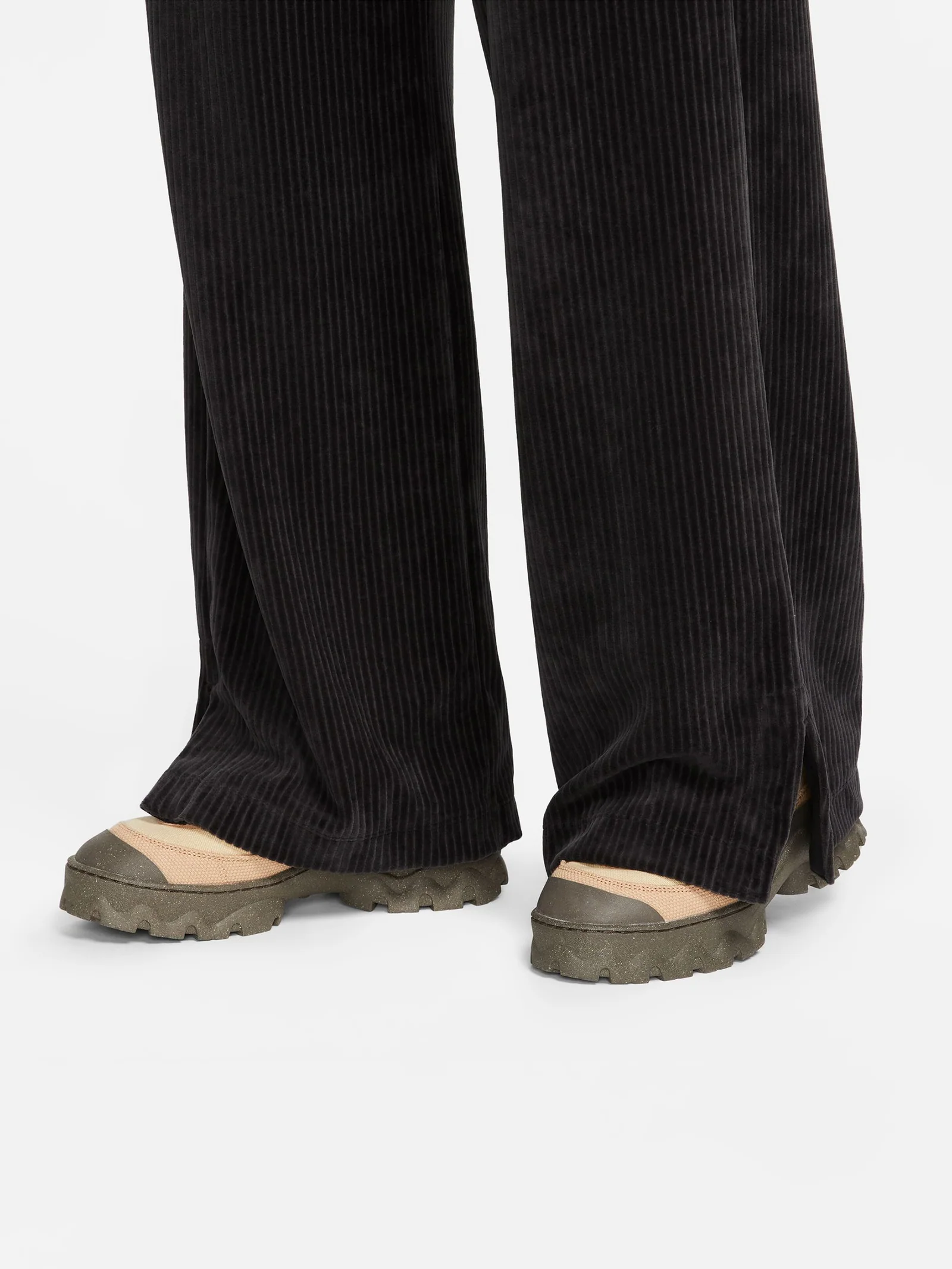 Women's Sportswear Velour Wide-Leg Pants - Image 4