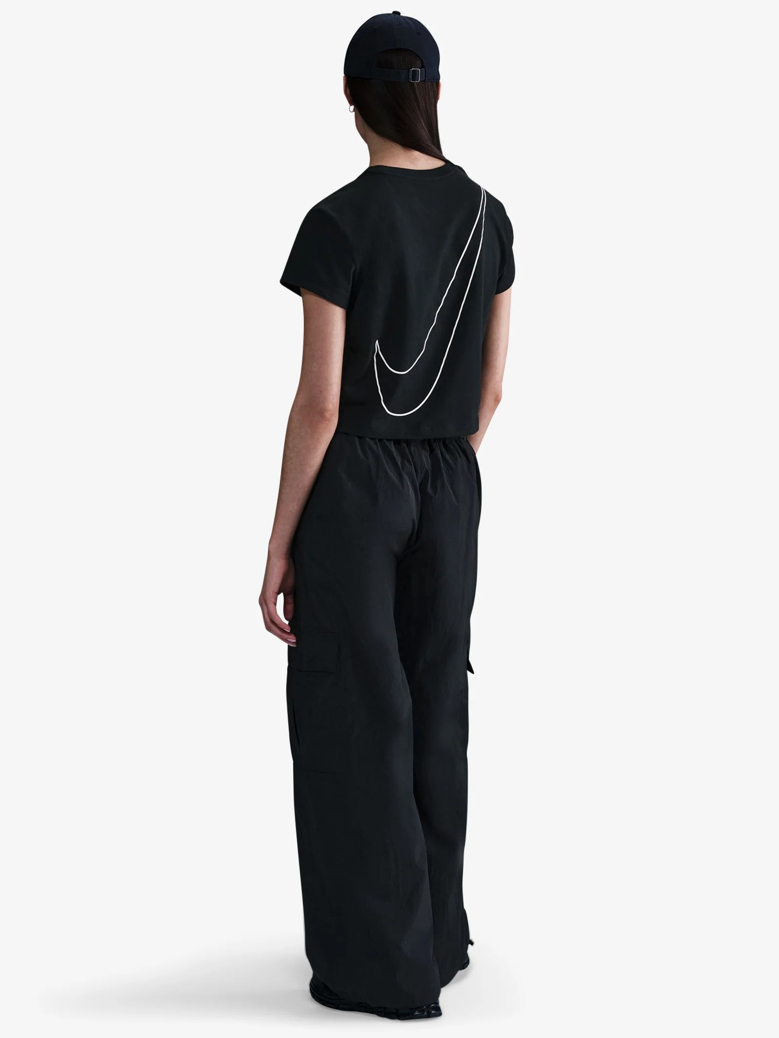 Nike Sportswear Club Cropped T-Shirt - Image 3