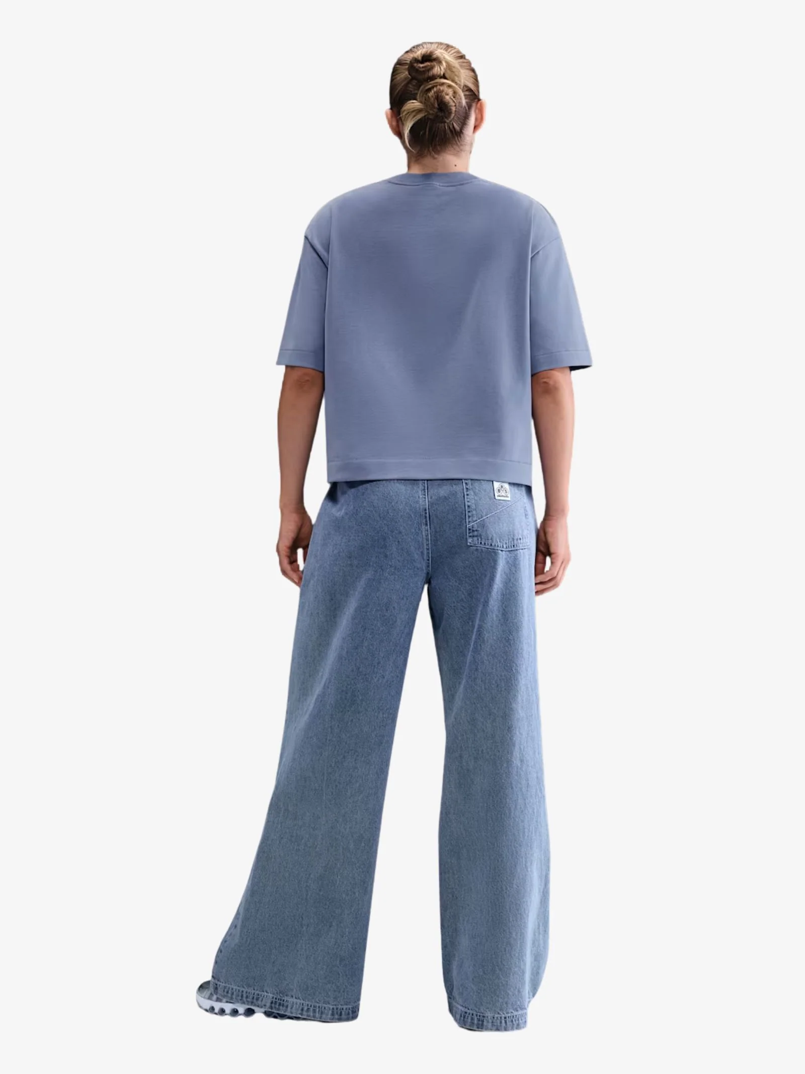 Women’s Nike Sportswear Short Sleeve Boxy T-Shirt - Image 3