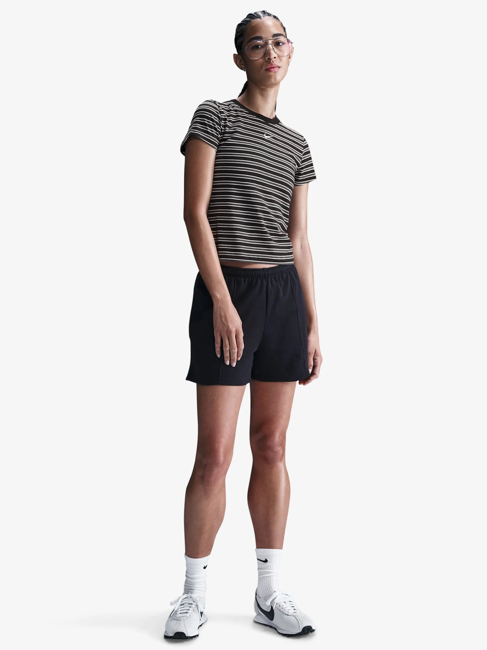 Nike Sportswear Chill Knit Tee - Image 4