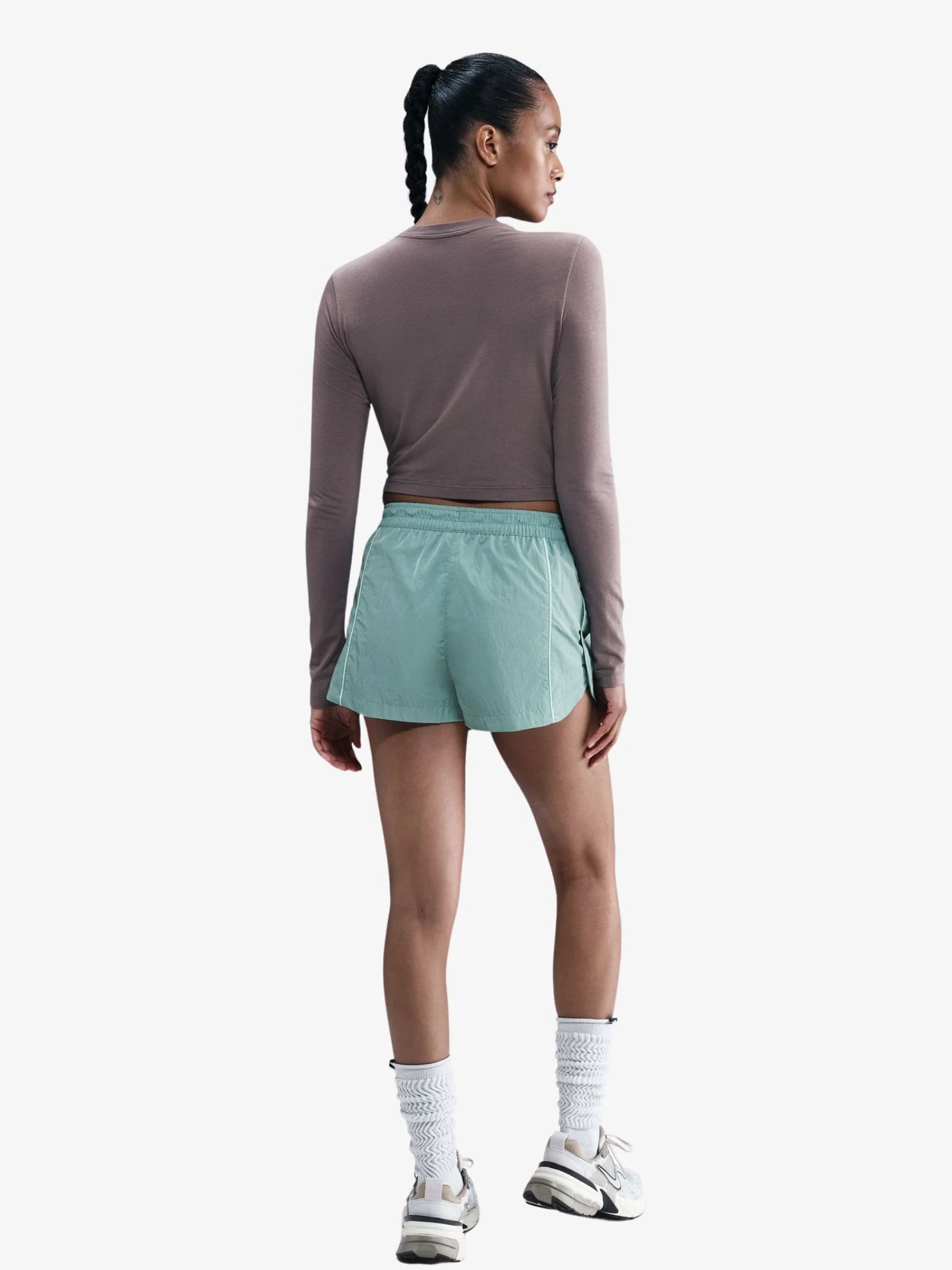 Windrunner Women's Mid-Rise 2" Woven Shorts - Image 2