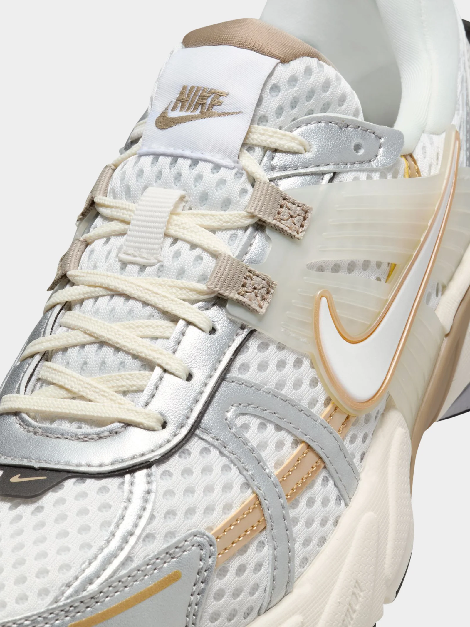 Women's V2K Run Sneakers - Image 3
