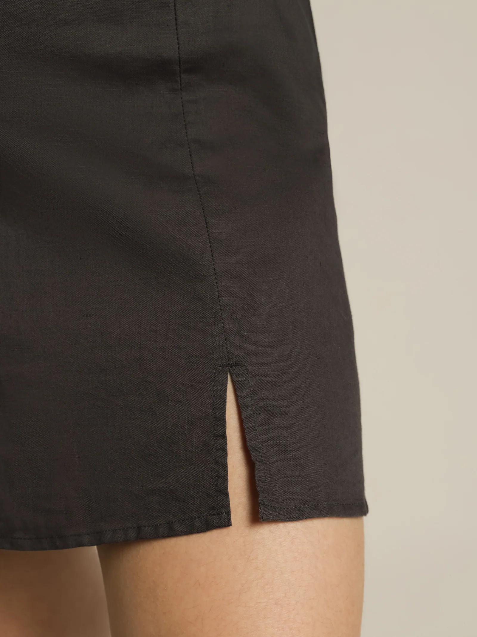 Nima Linen Mini Skirt - Image 4