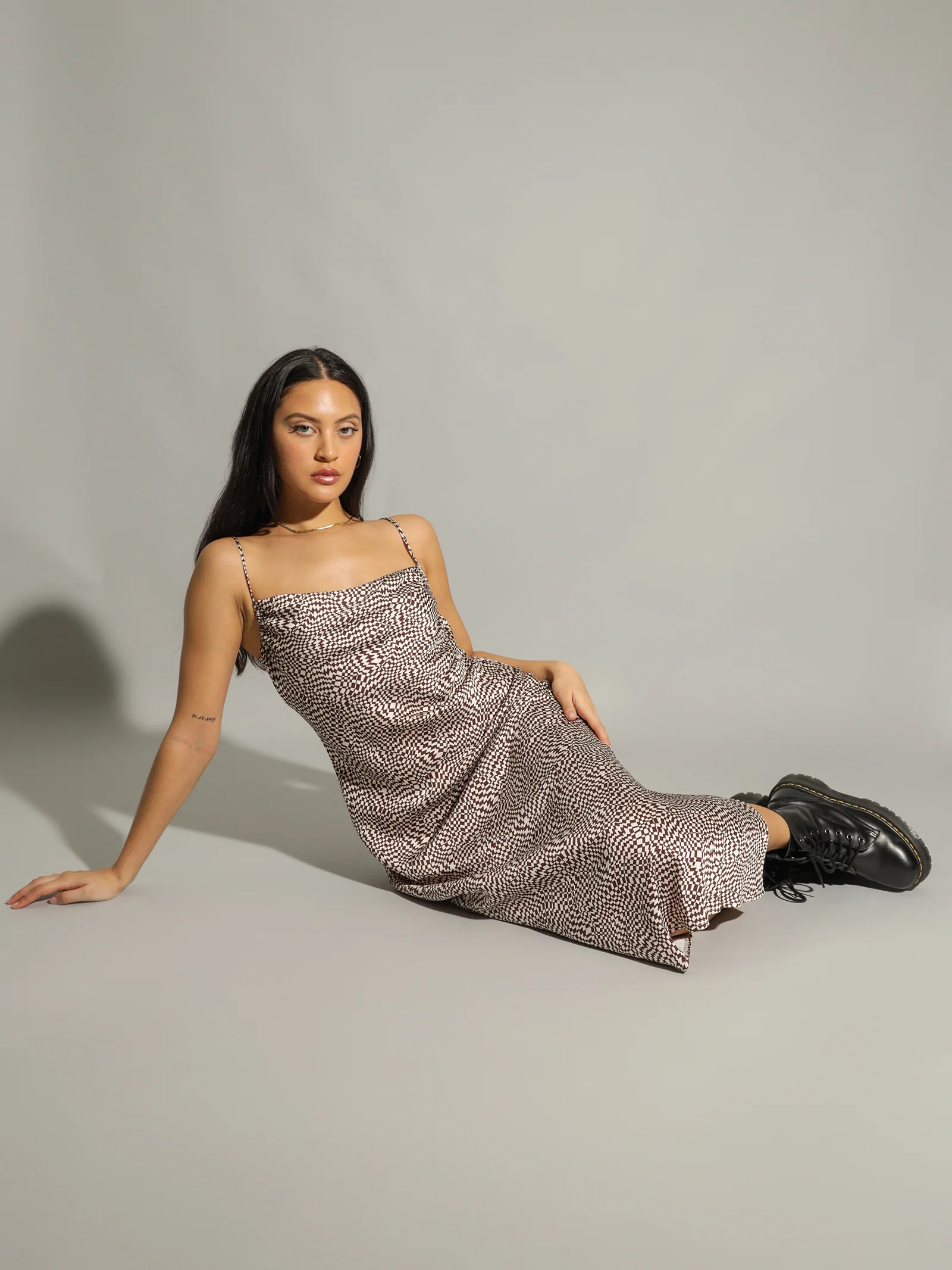 Novera Satin Midi Dress - Image 5