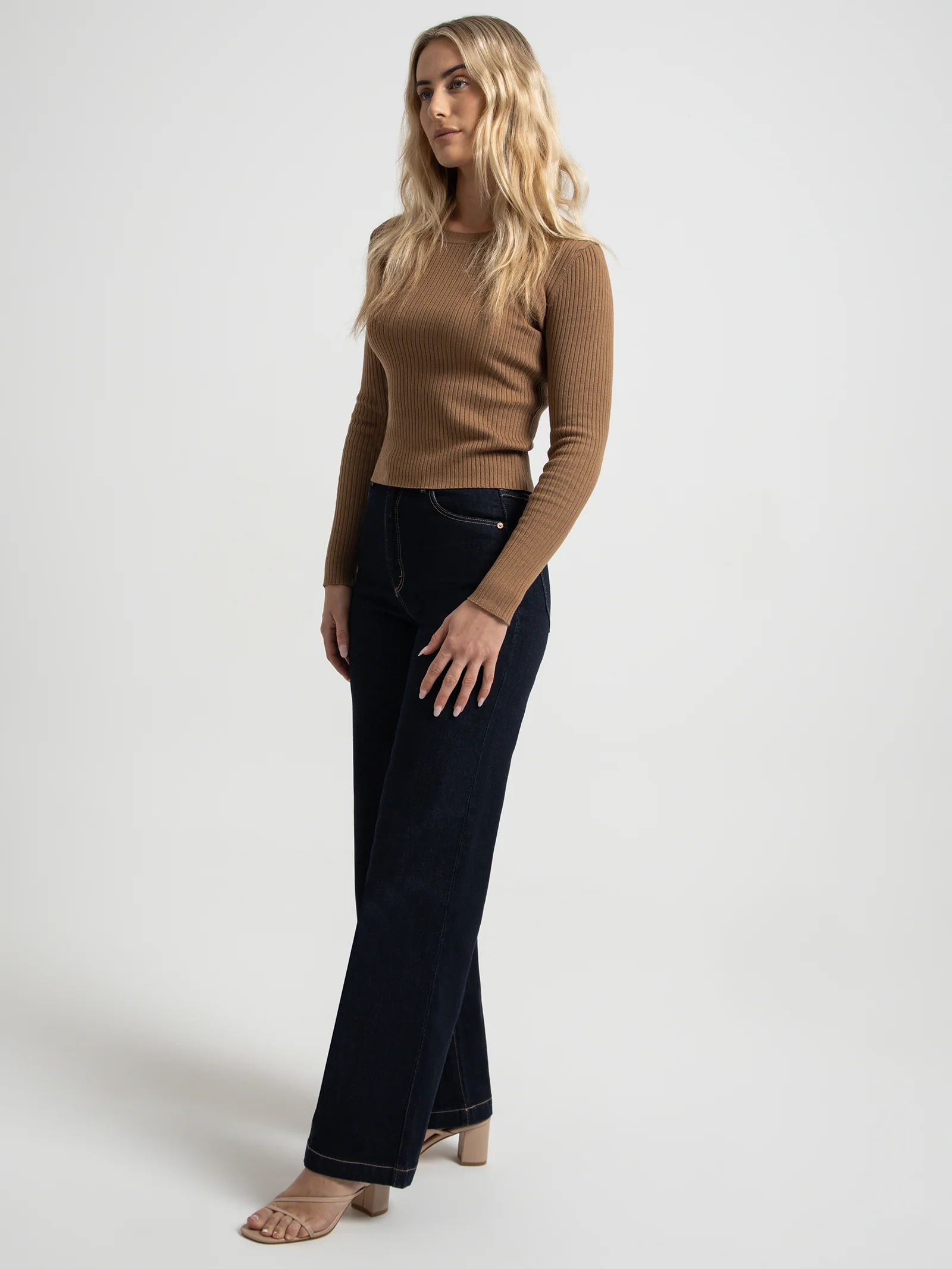 Nude Classic Knit - Image 3