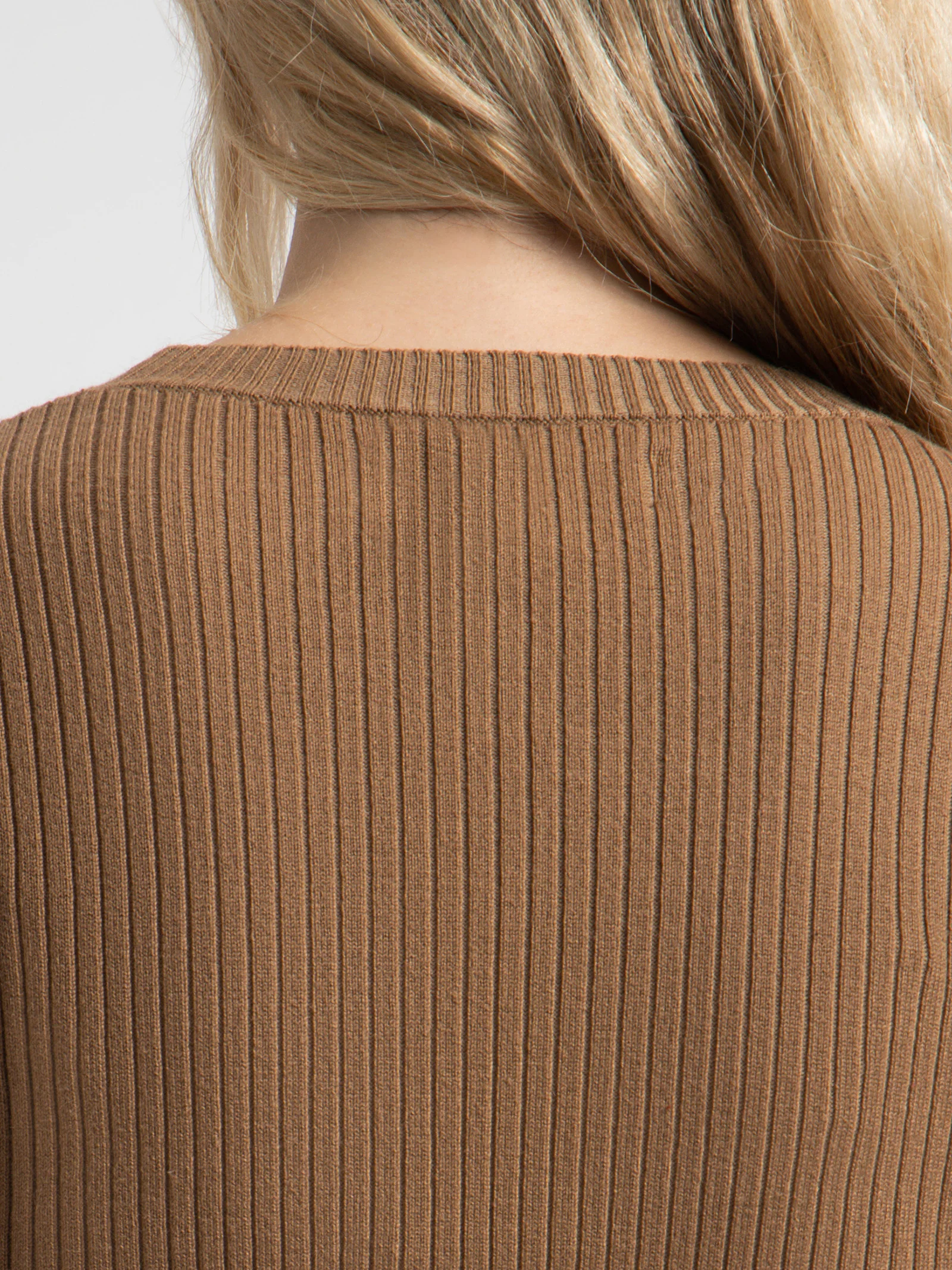 Nude Classic Knit - Image 4