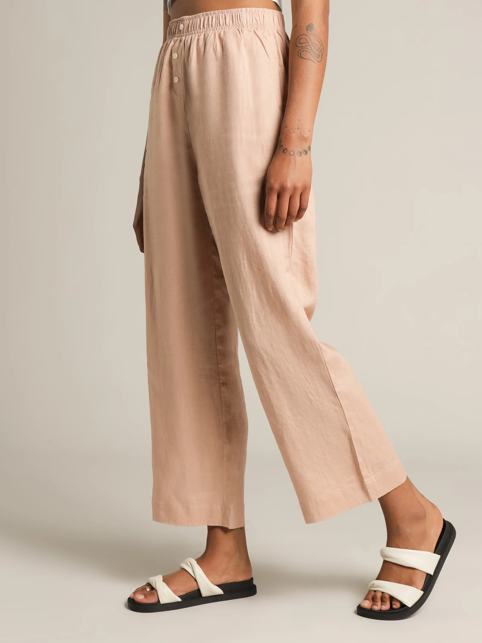 Nude Linen Lounge Crop Pant - Image 3