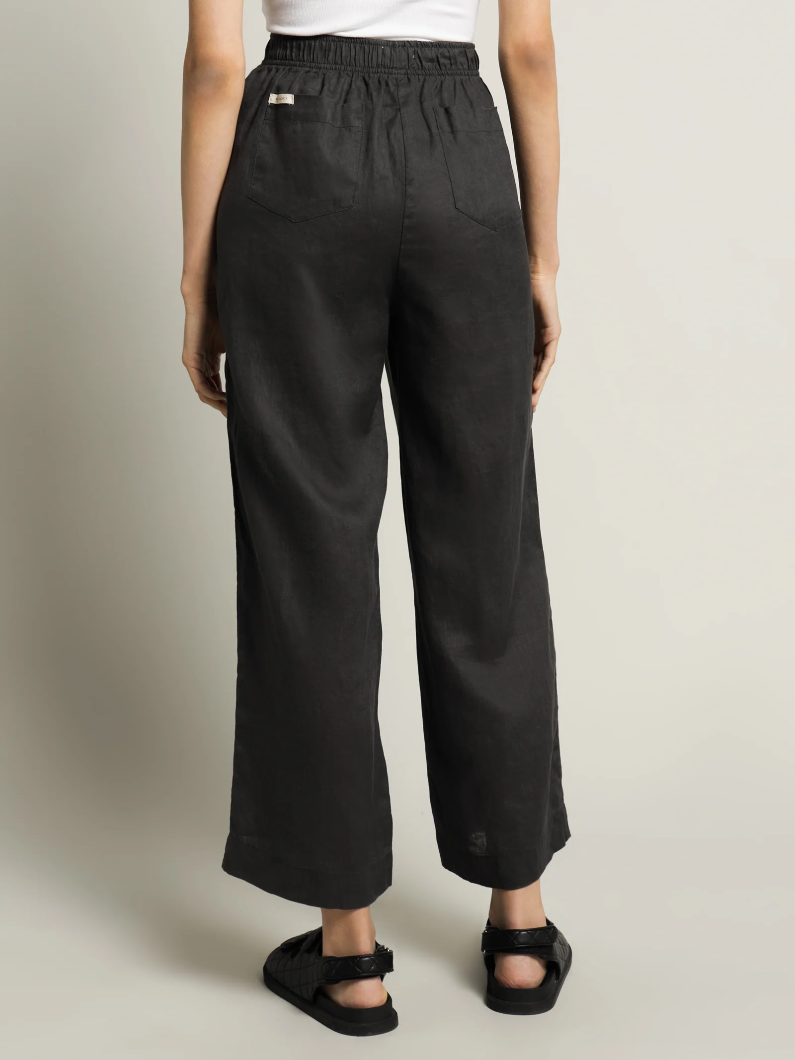 Nude Linen Lounge Crop Pant - Image 6