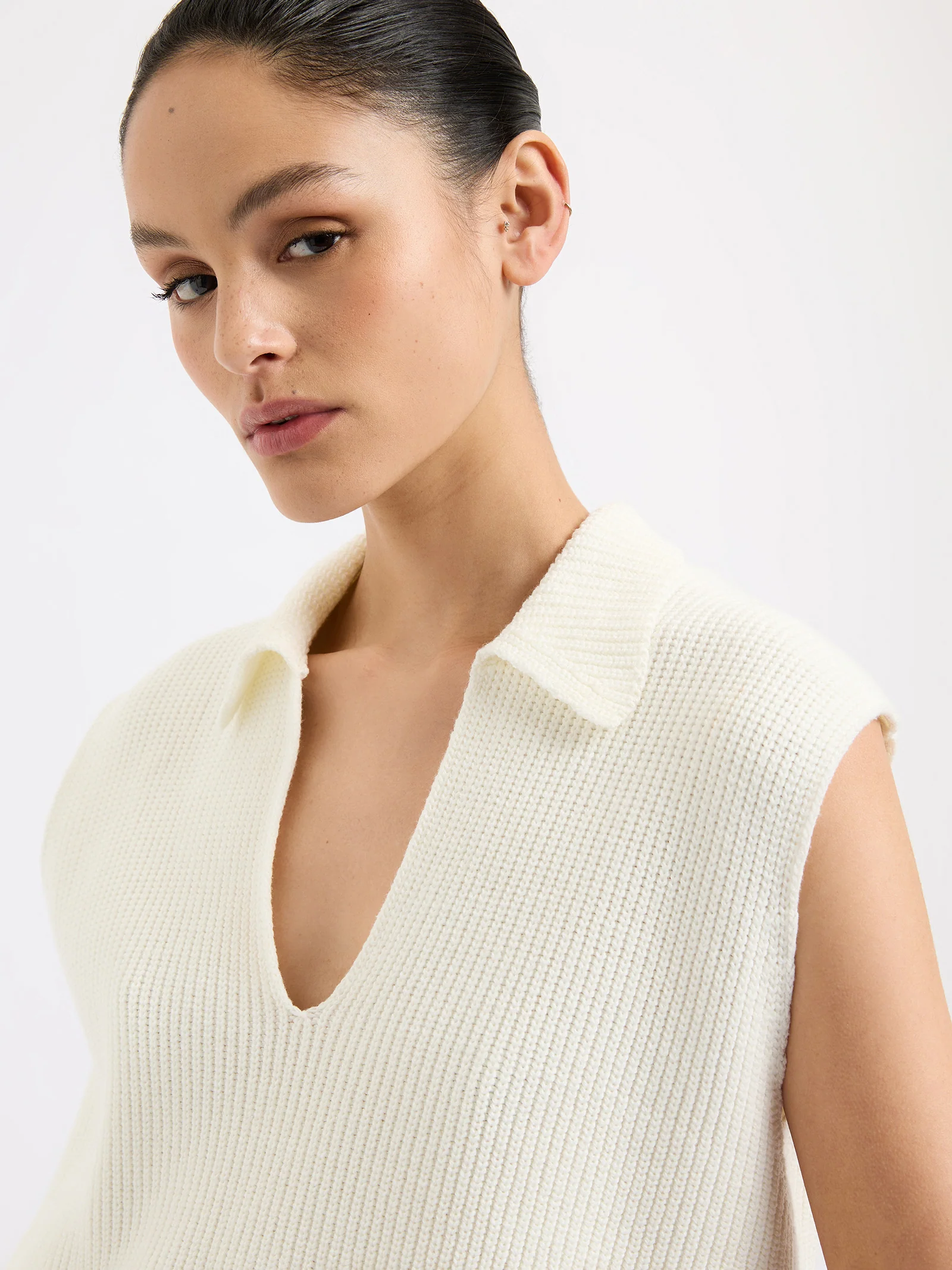 Enes Knit Vest - Image 4