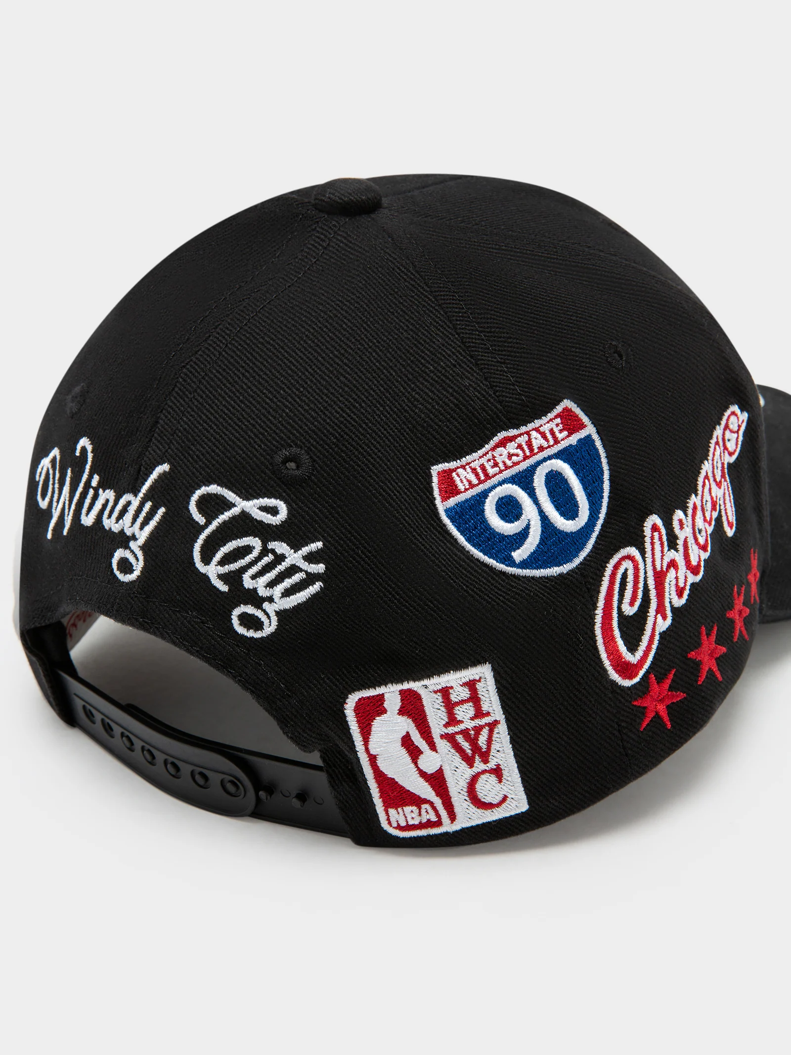 One Love PCRWN Chicago Bulls Cap - Image 4