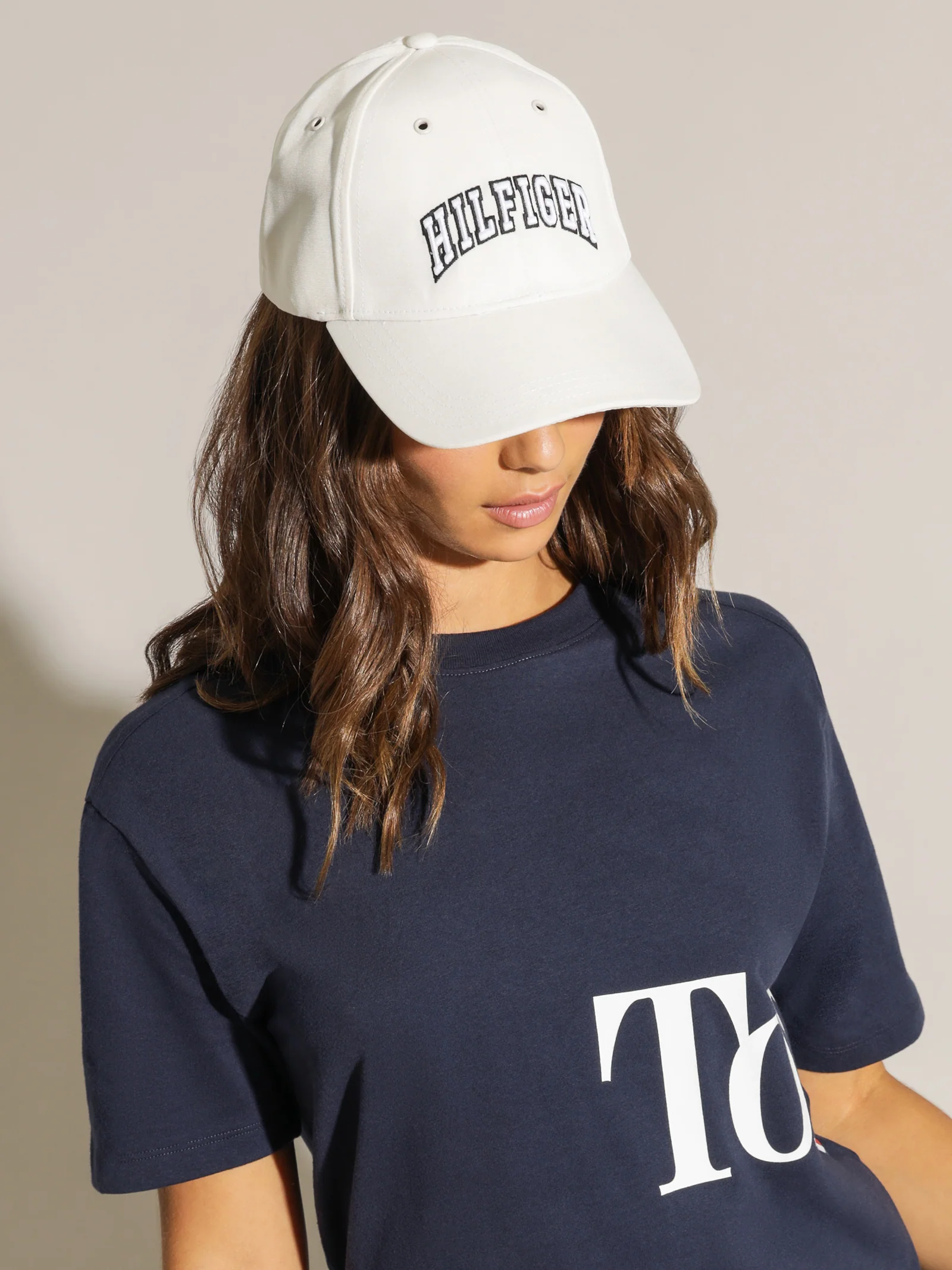 Oversized Bold Tommy Short Sleeve T-Shirt - Image 5