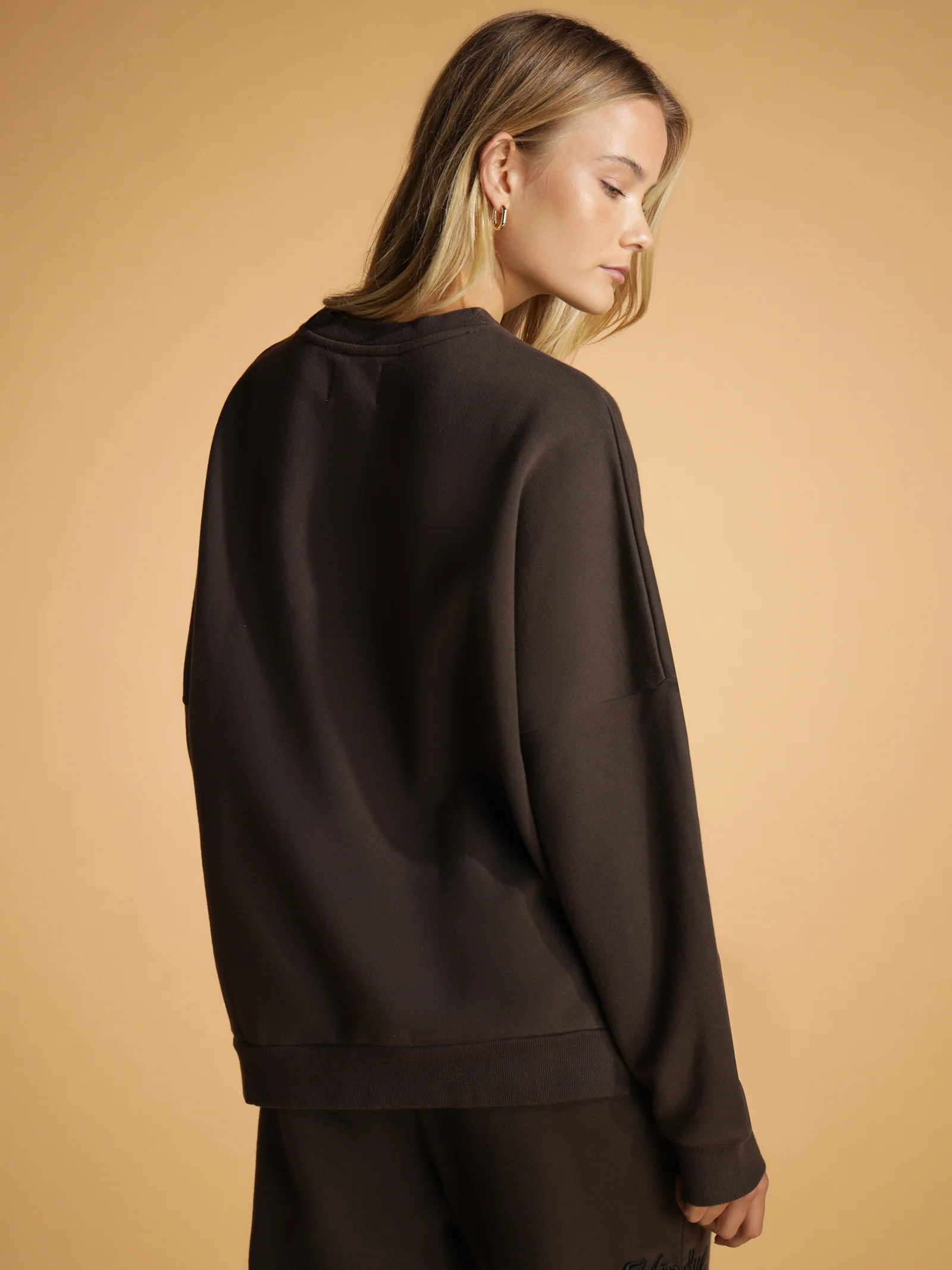 Oversized Drop Tail Sweater - Image 7