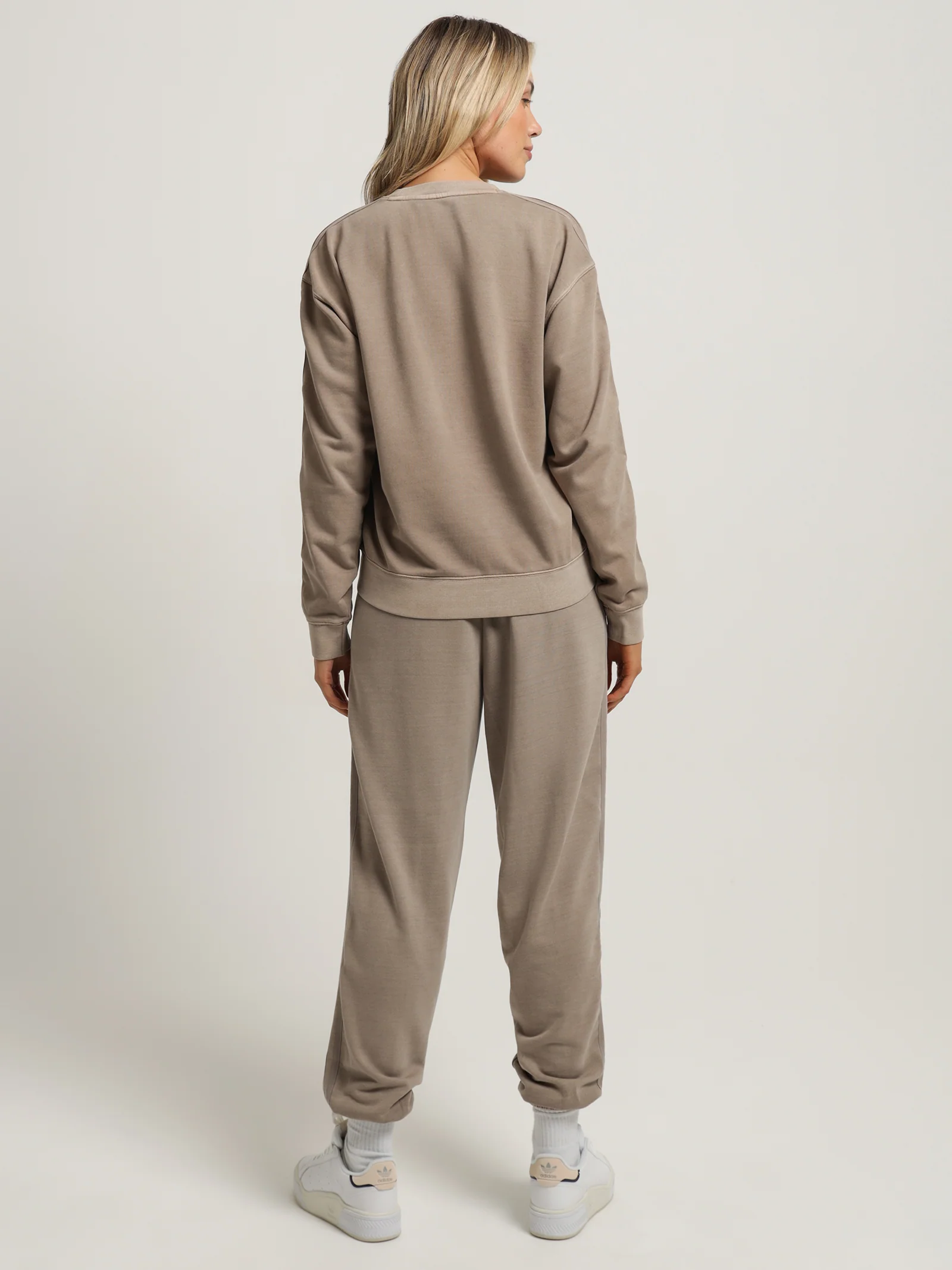 Oversized Sweatshirt - Image 5
