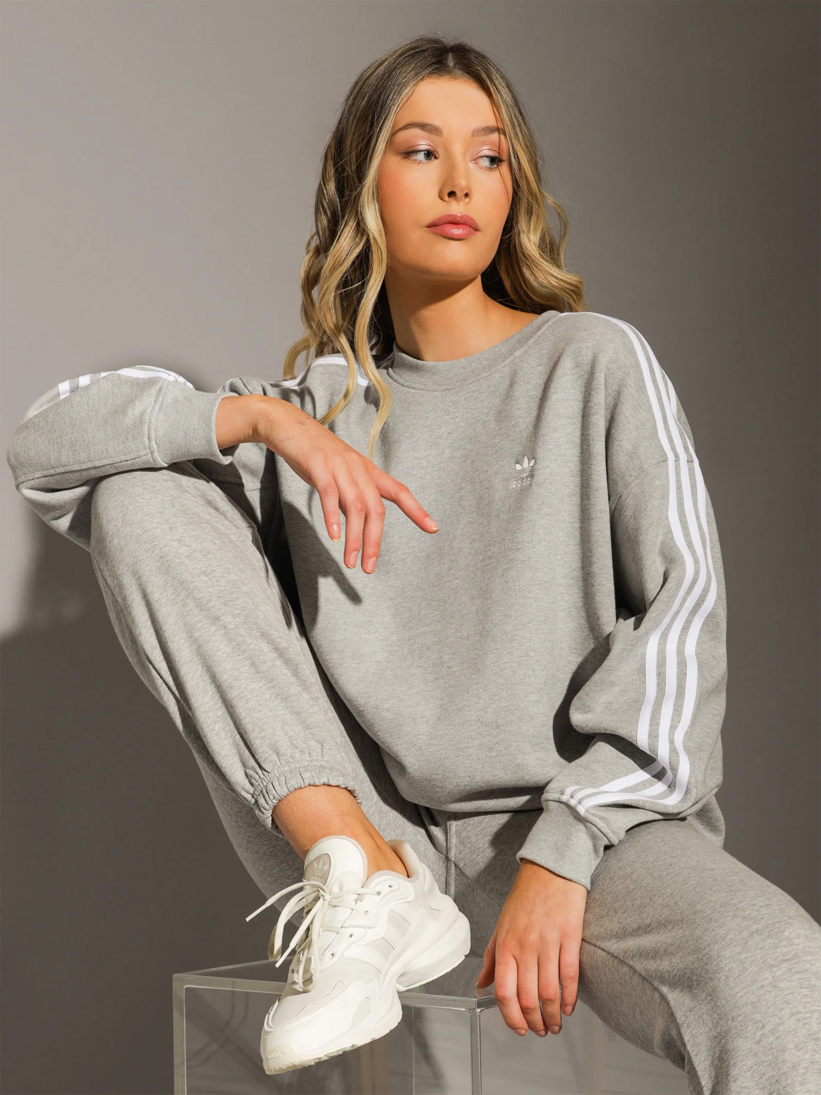 Oversized Sweatshirt - Image 2