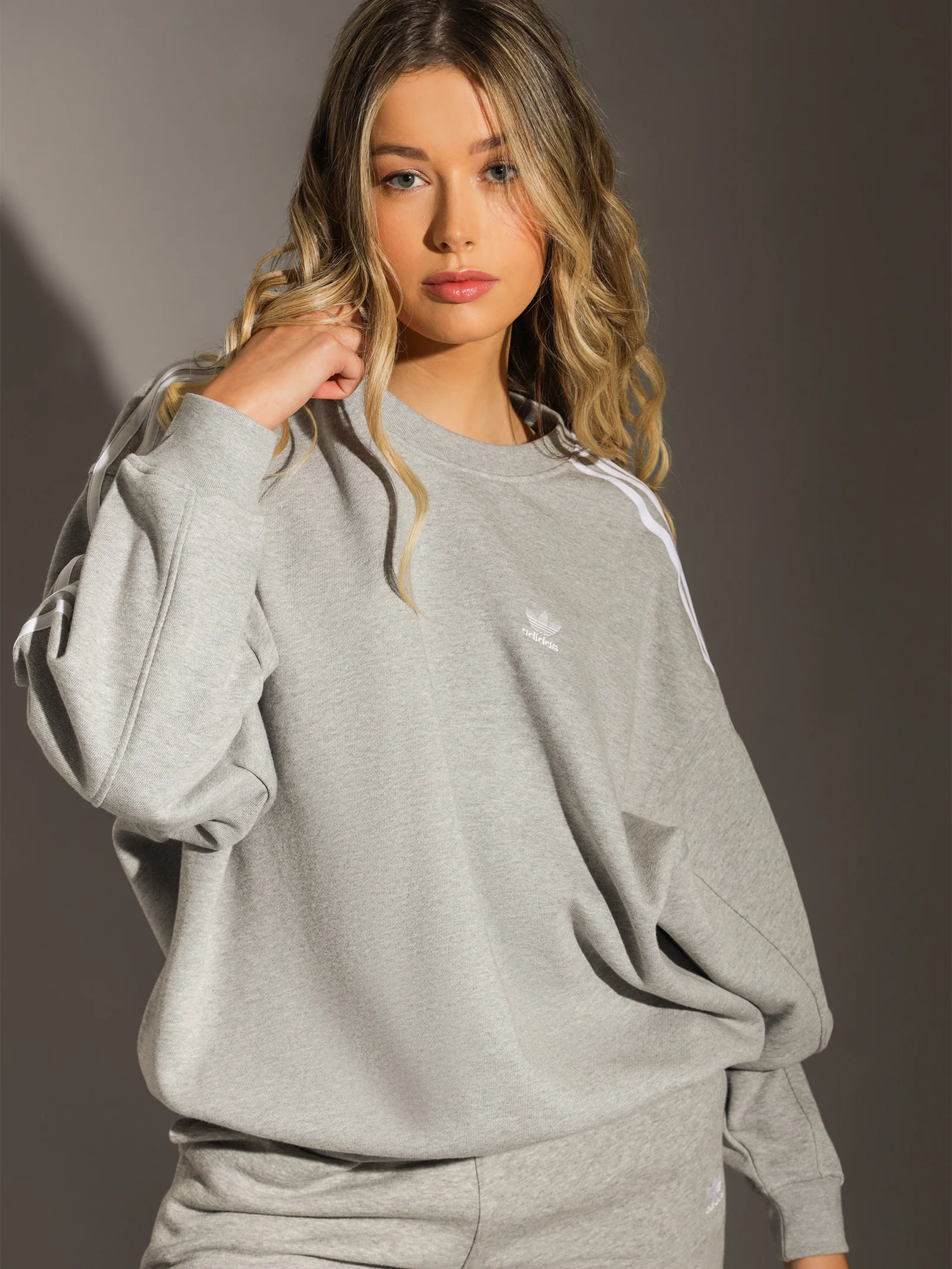 Oversized Sweatshirt - Image 3