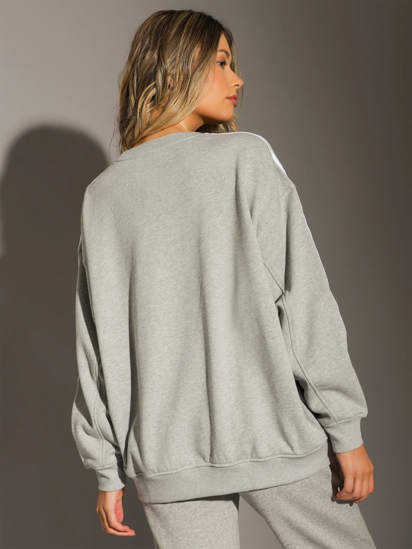 Oversized Sweatshirt - Image 6