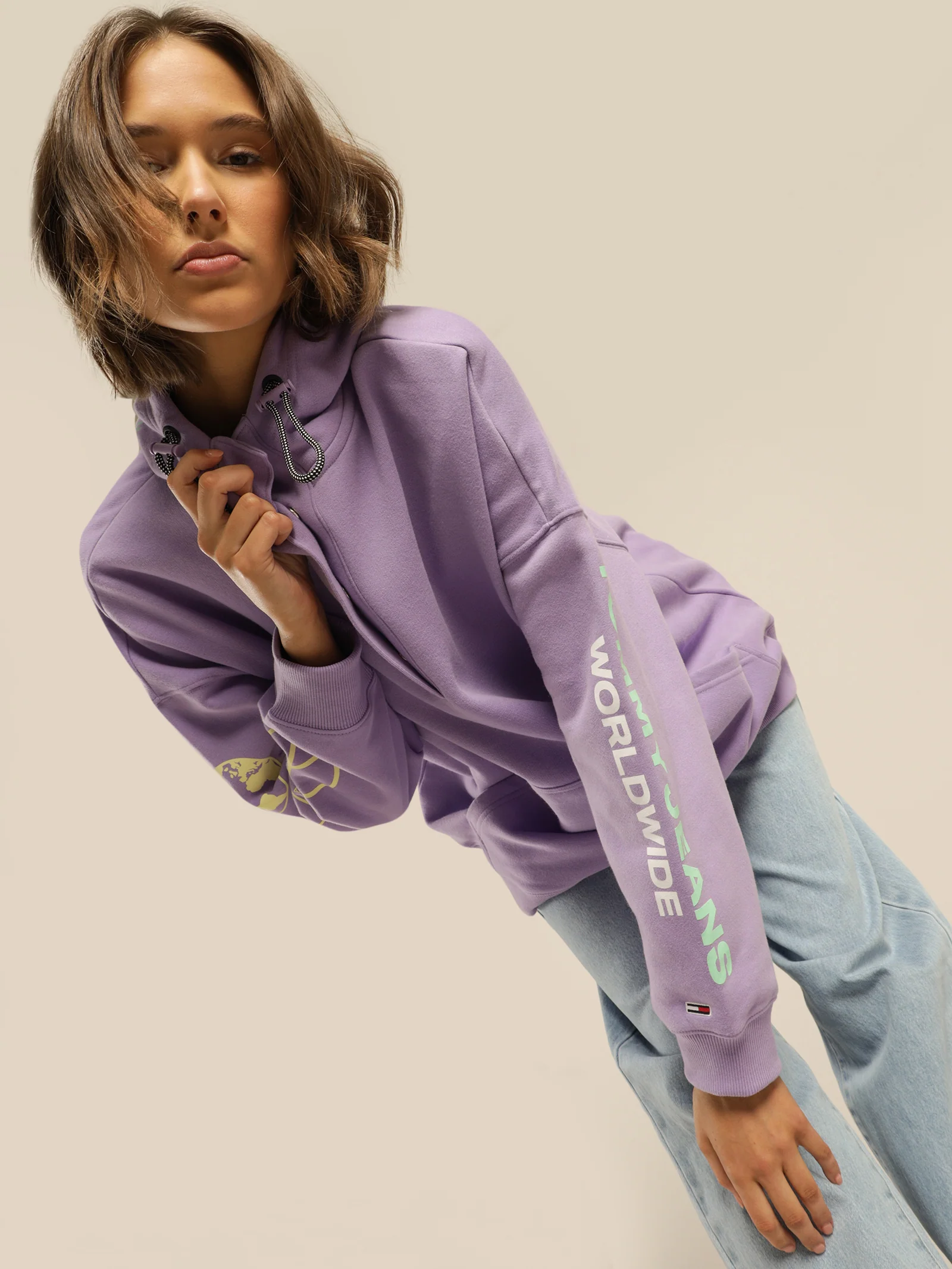 Oversized Unitees Hoodie - Image 2