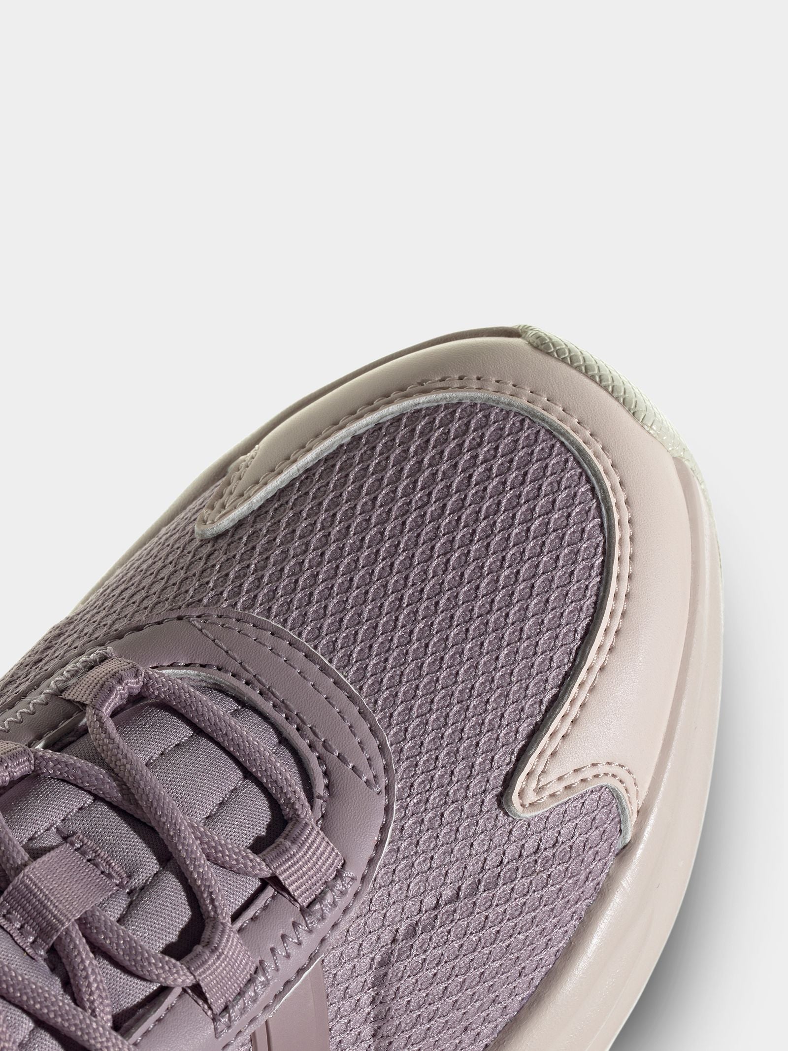 Womens Ozelle Sneaker - Image 5