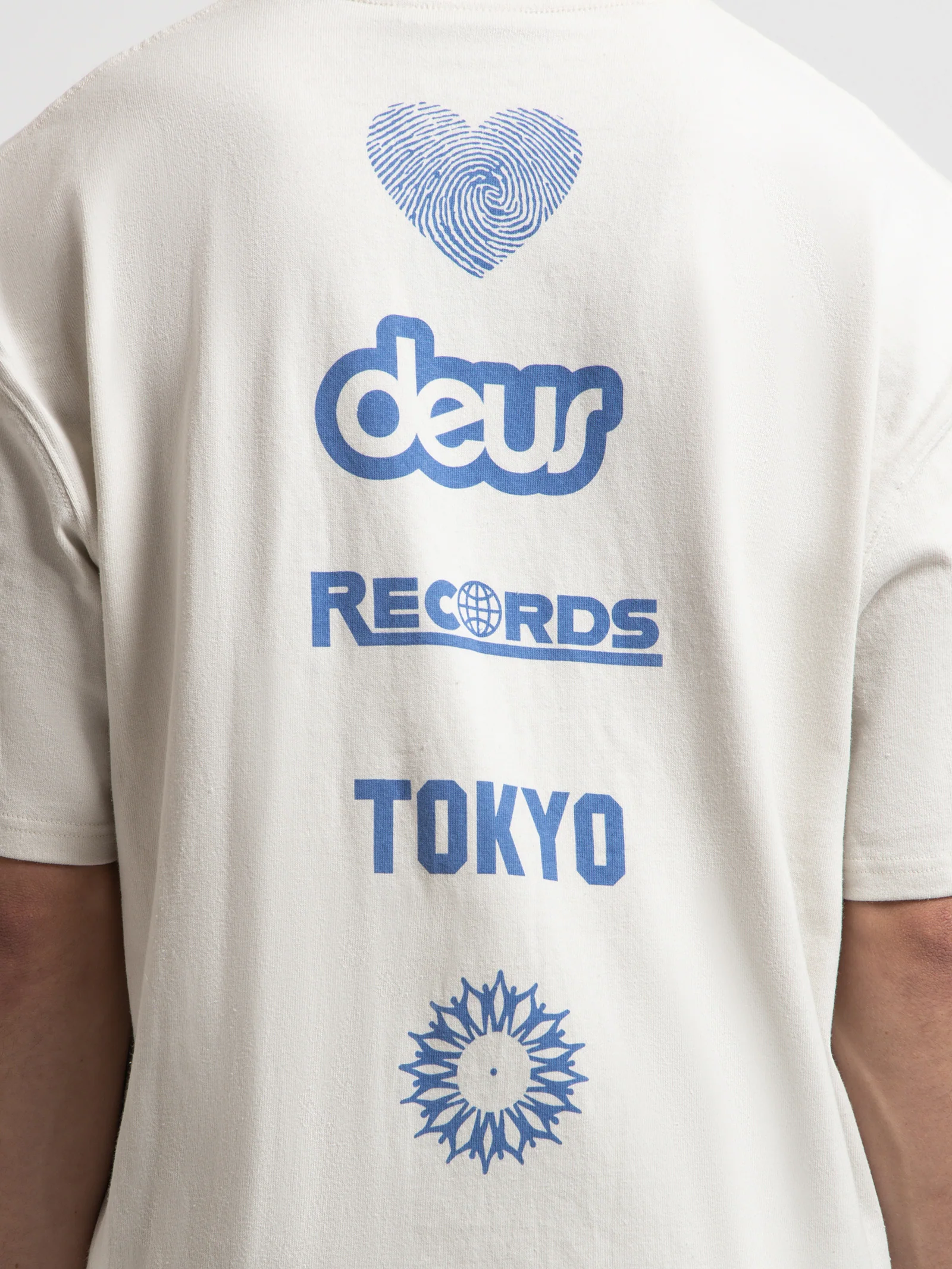 Peaks T-Shirt - Image 3