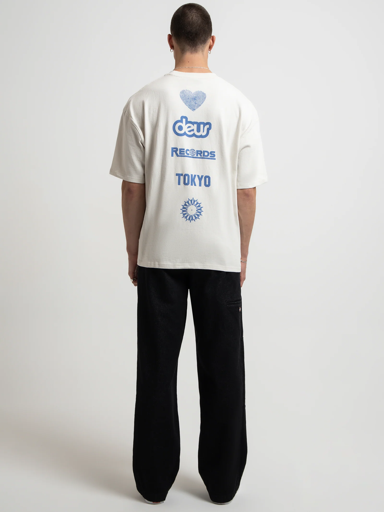 Peaks T-Shirt - Image 6