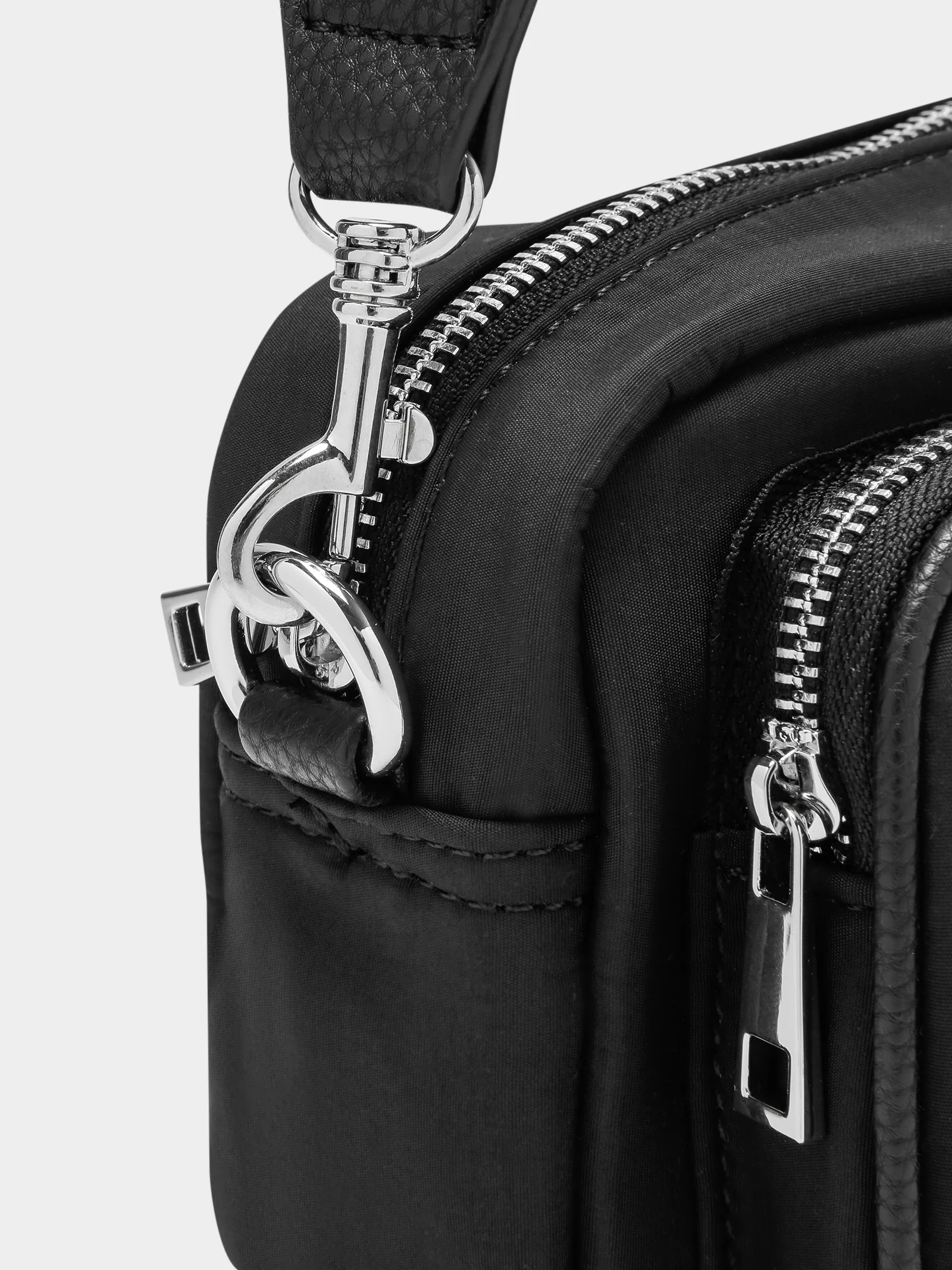 Peril Crossbody Bag - Image 5
