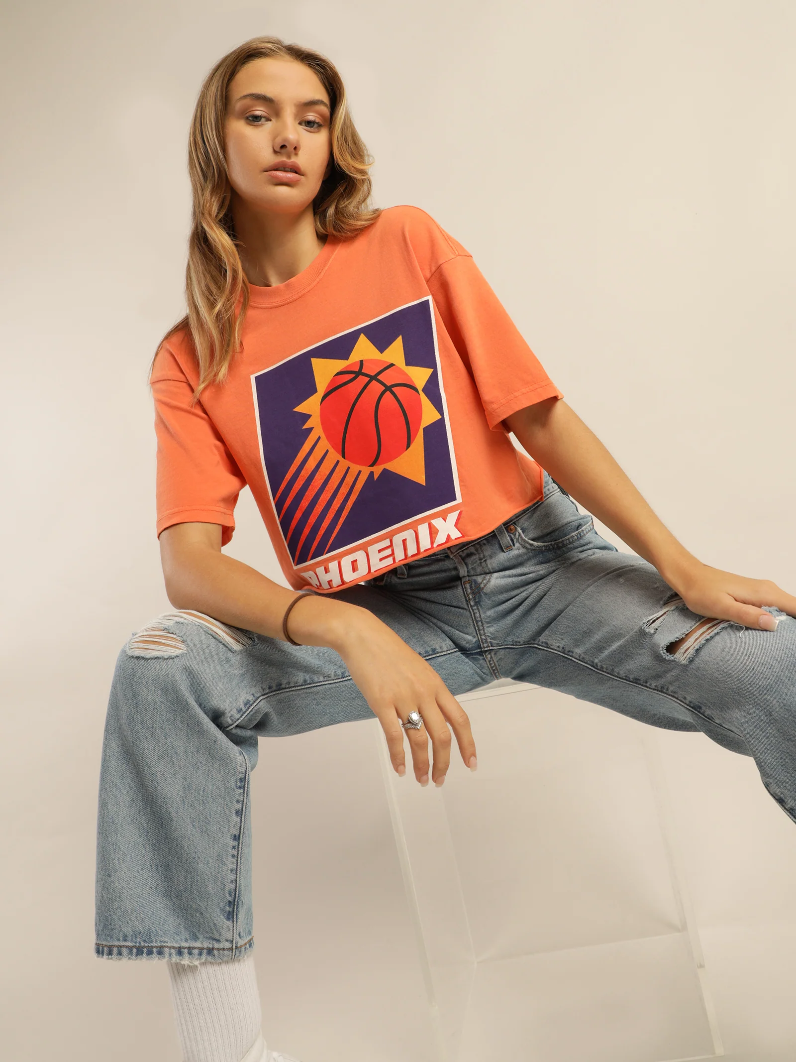 Phoenix Suns Vintage Crop T-Shirt - Image 2