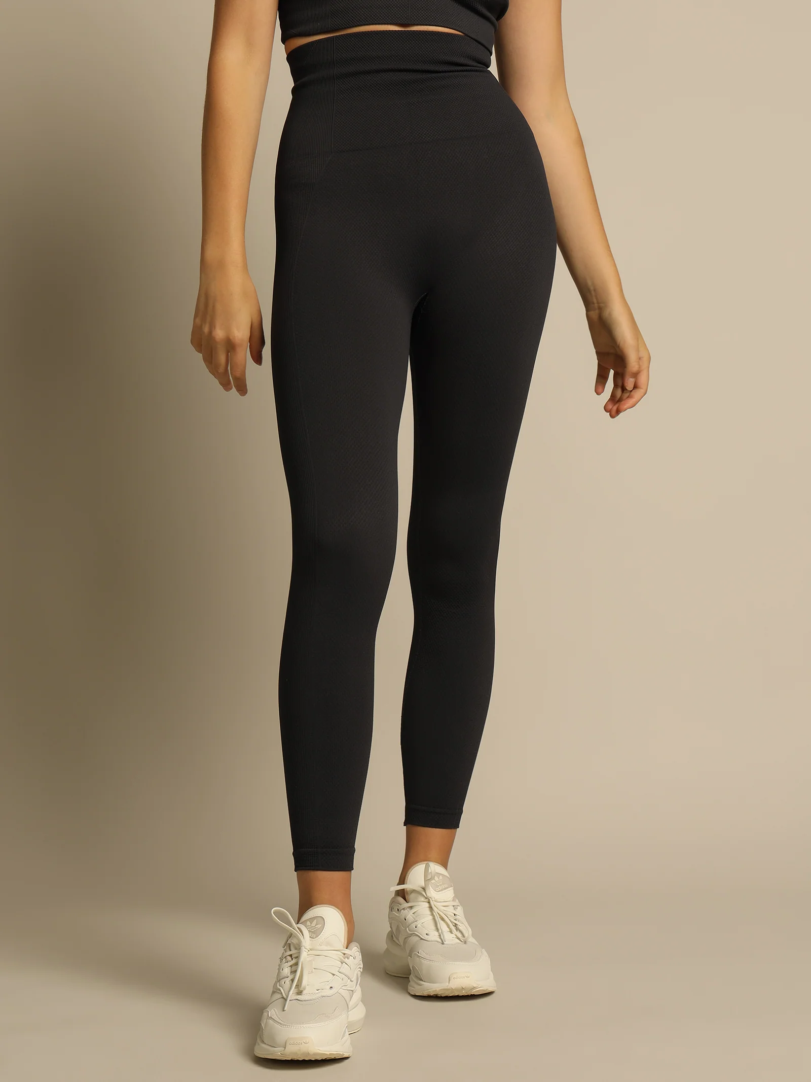 Pinnacle Leggings - Image 2