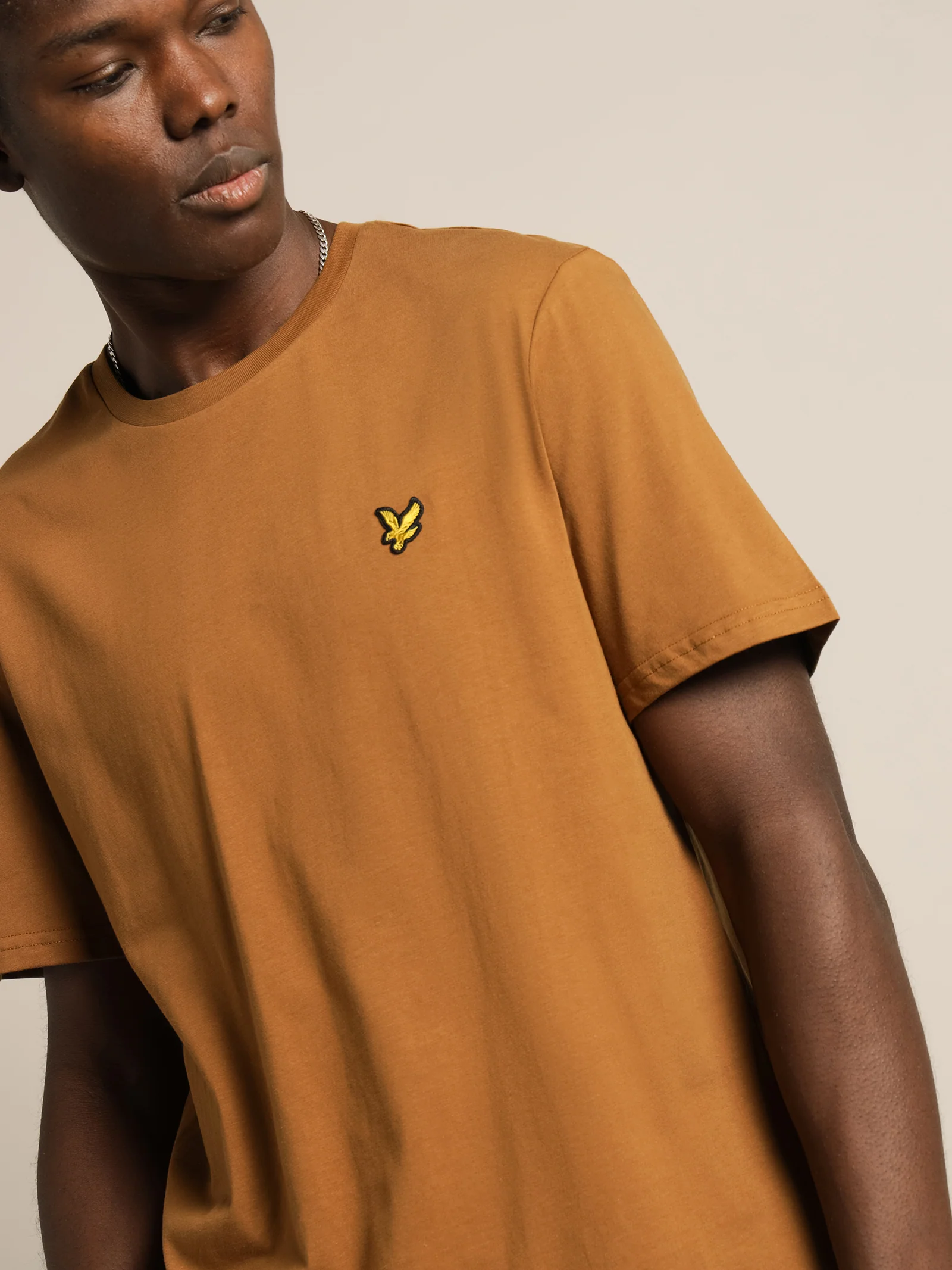 Plain T-Shirt - Image 4