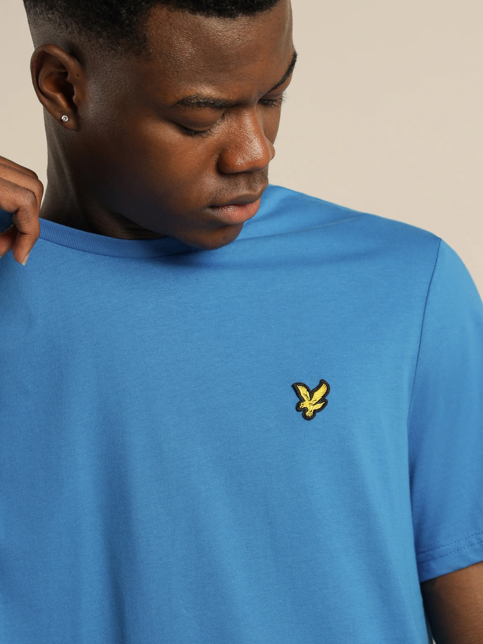Plain T-Shirt - Image 5