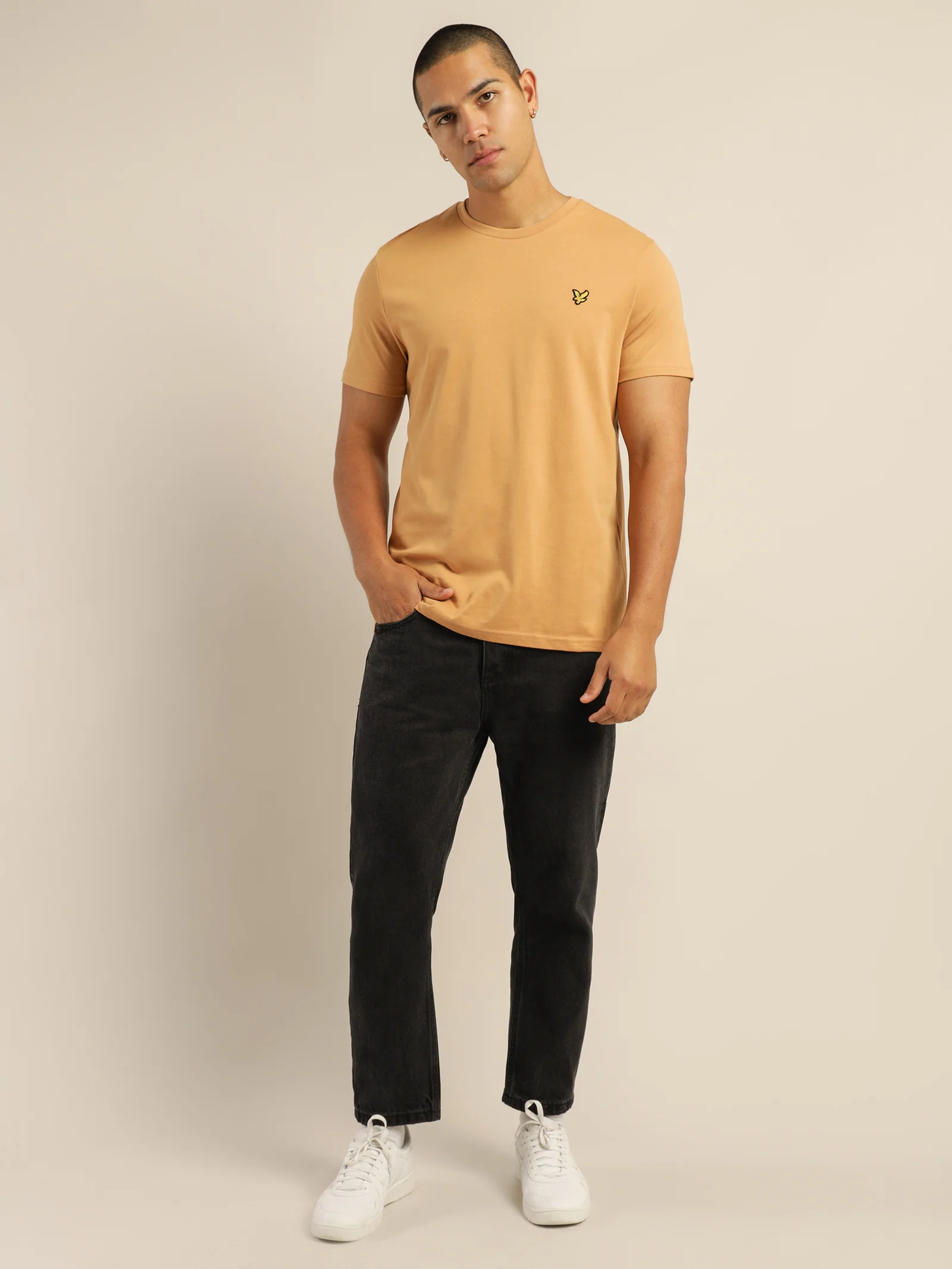 Plain T-Shirt - Image 3