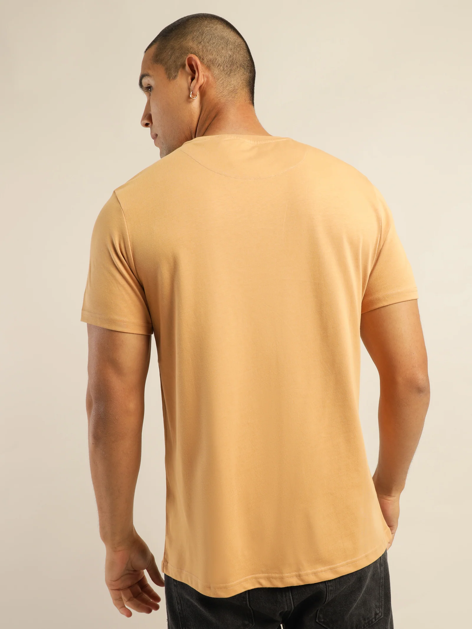 Plain T-Shirt - Image 5