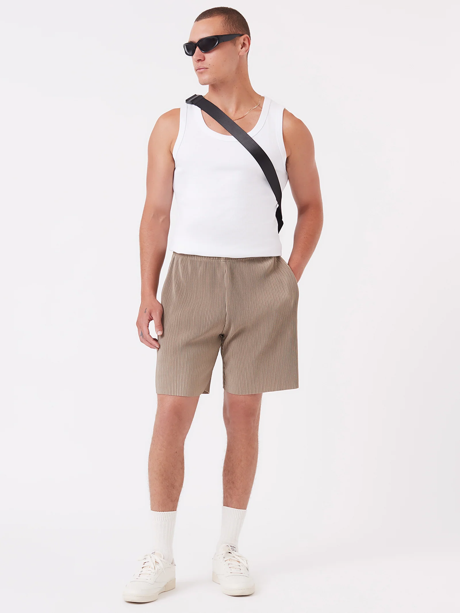 Pleated Short - Image 3