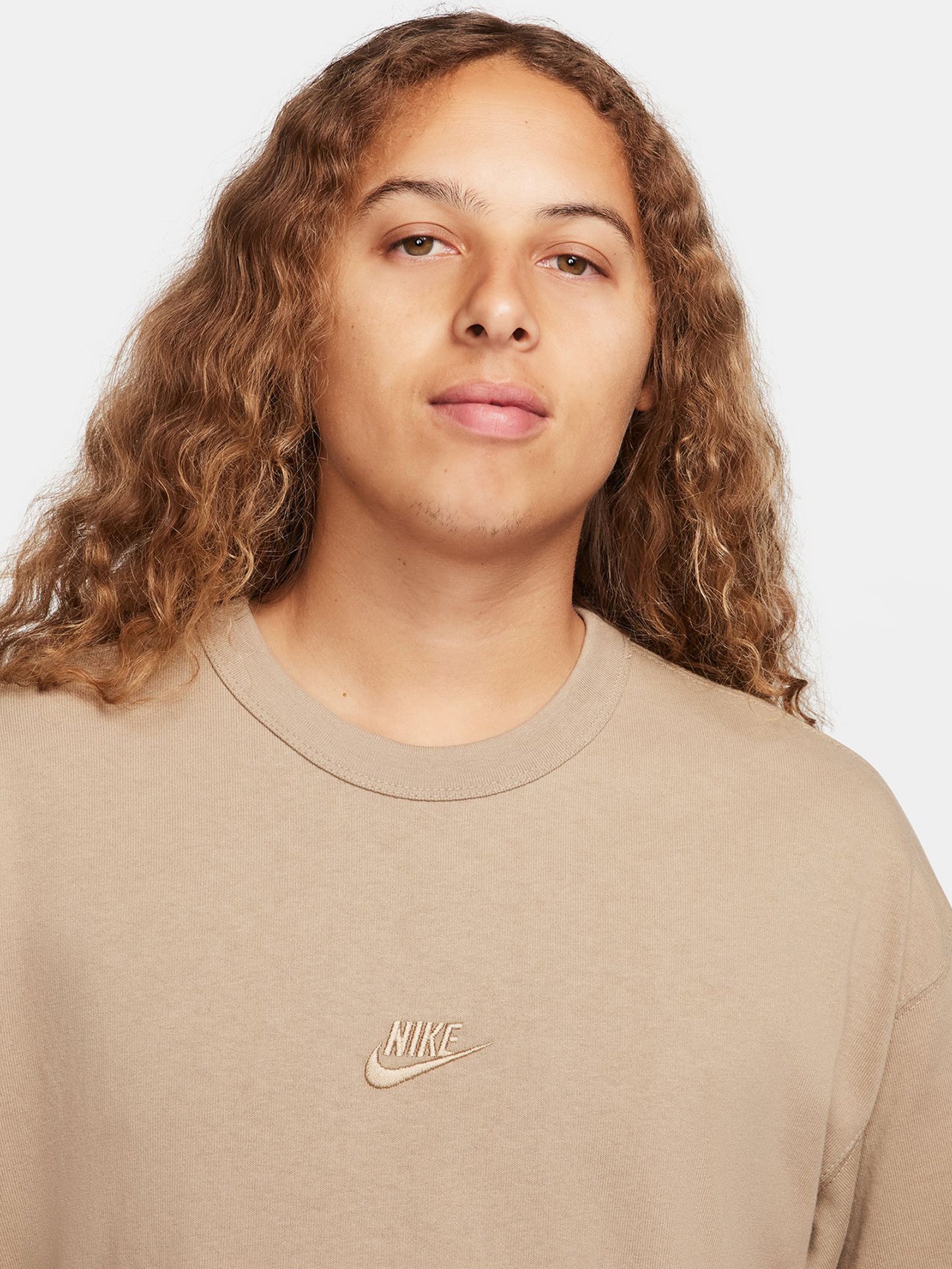 Premium Essentials  T-Shirt - Image 5