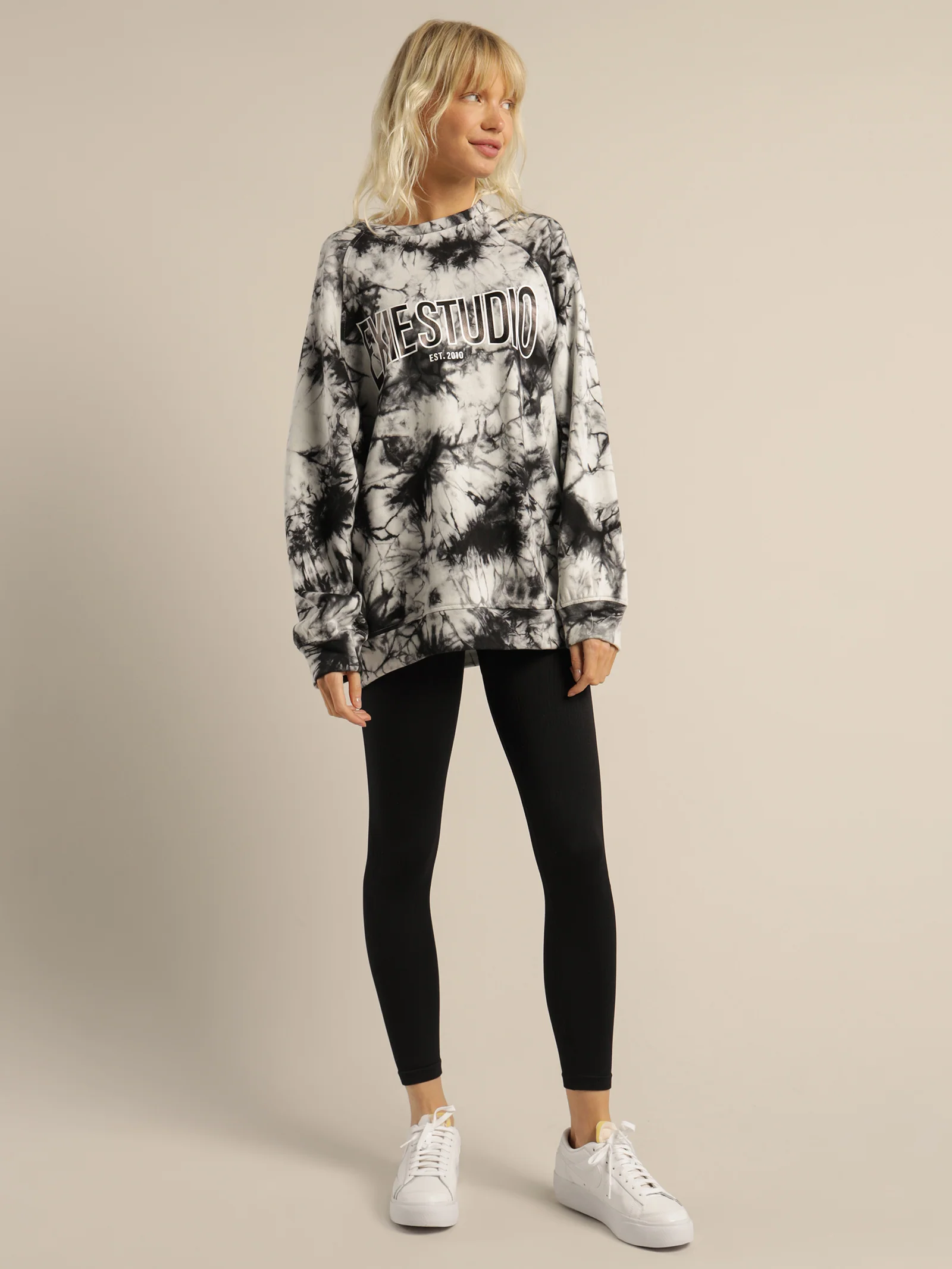 Prestige Sweater - Image 4