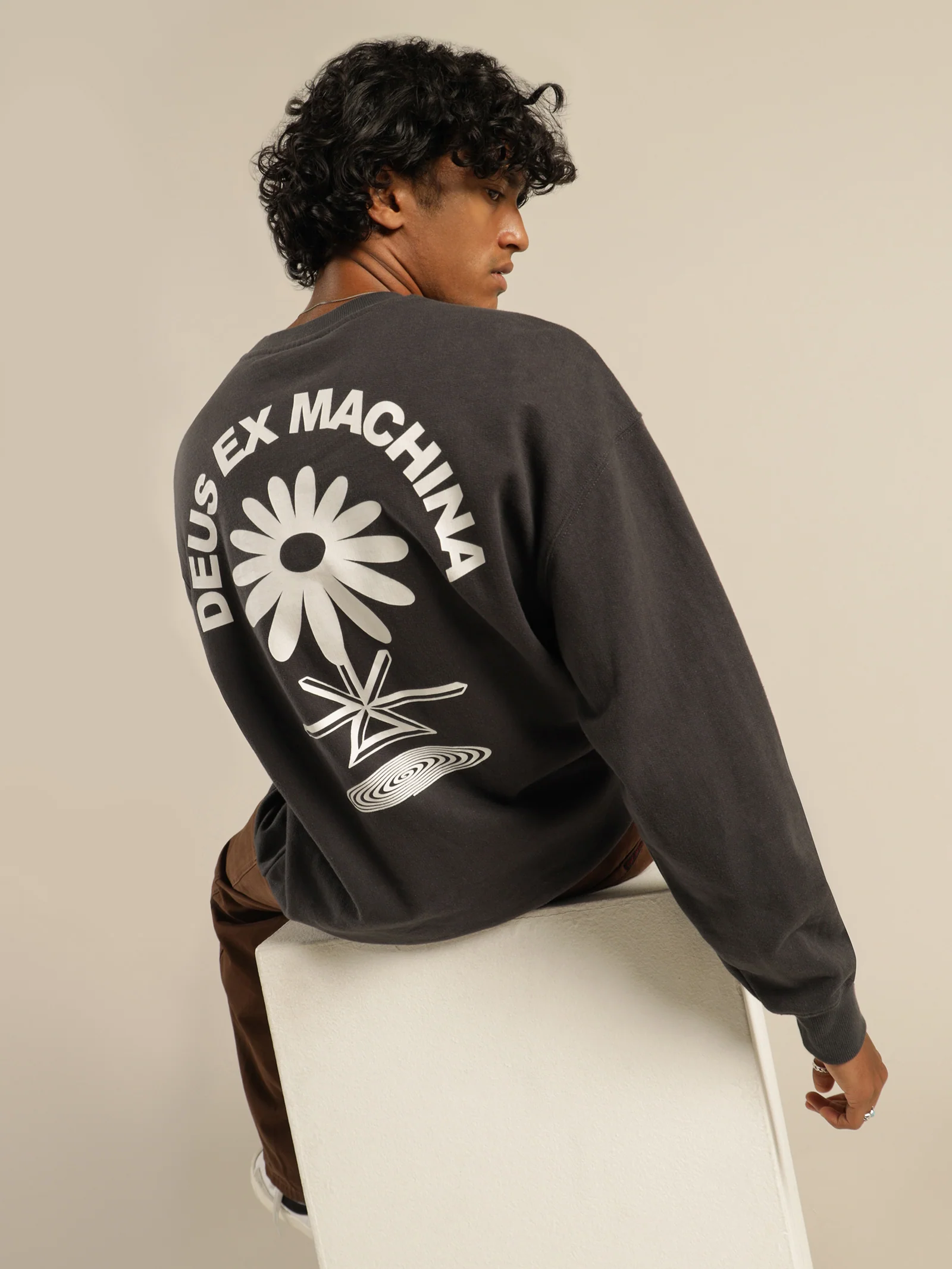Pushin' Daisies Crew Jumper - Image 3